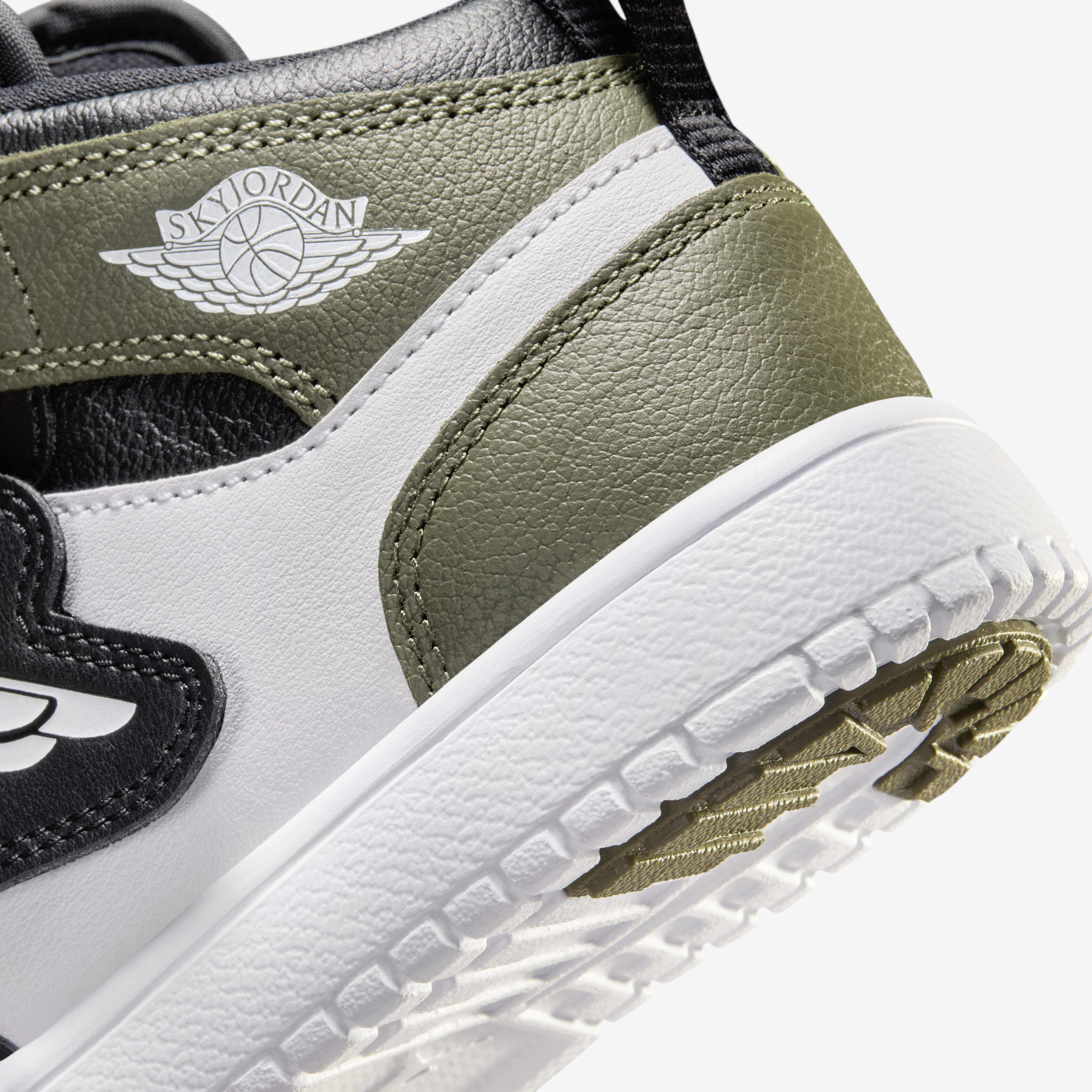 سكاي جوردن 1 image number 7