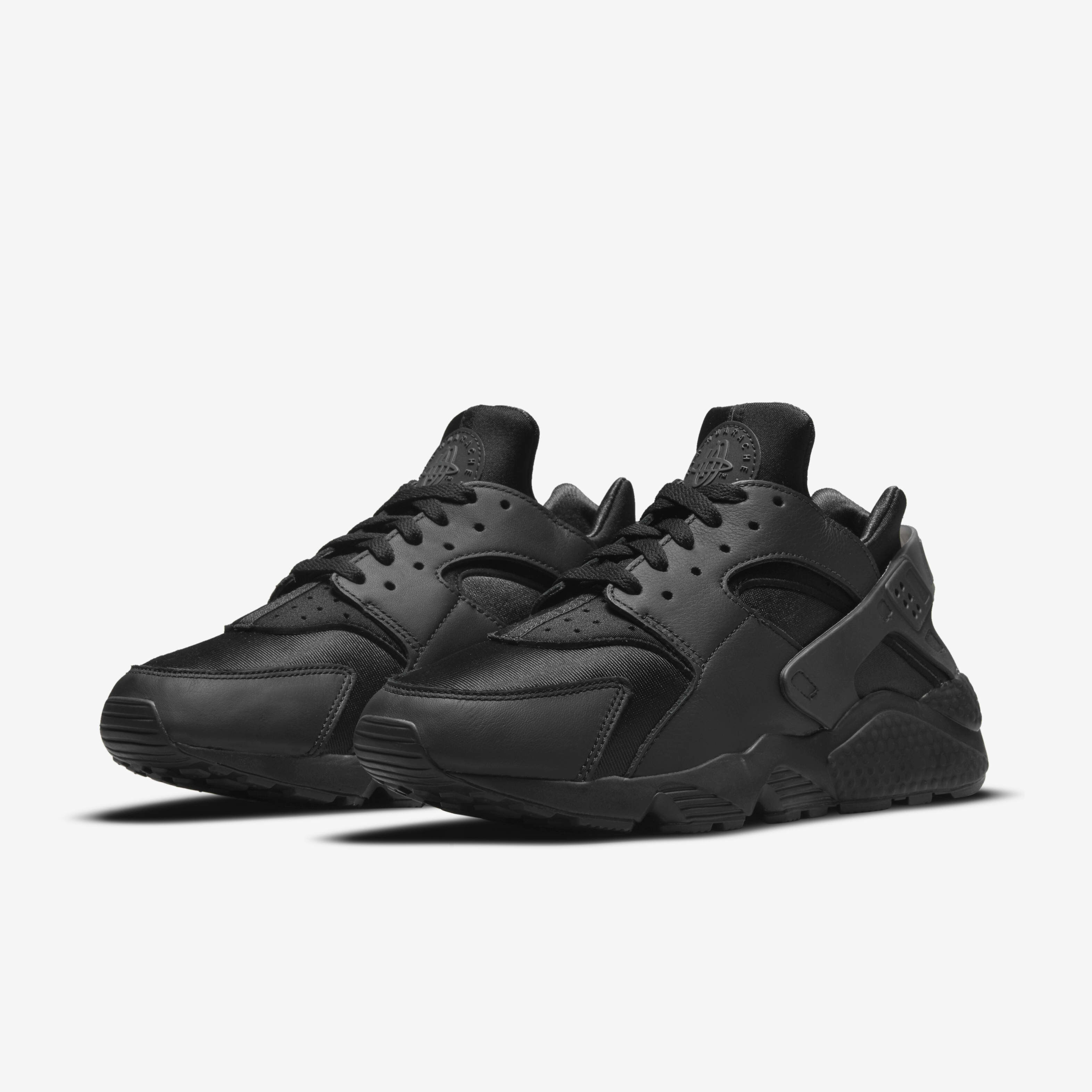 Nike Air Huarache image number 4