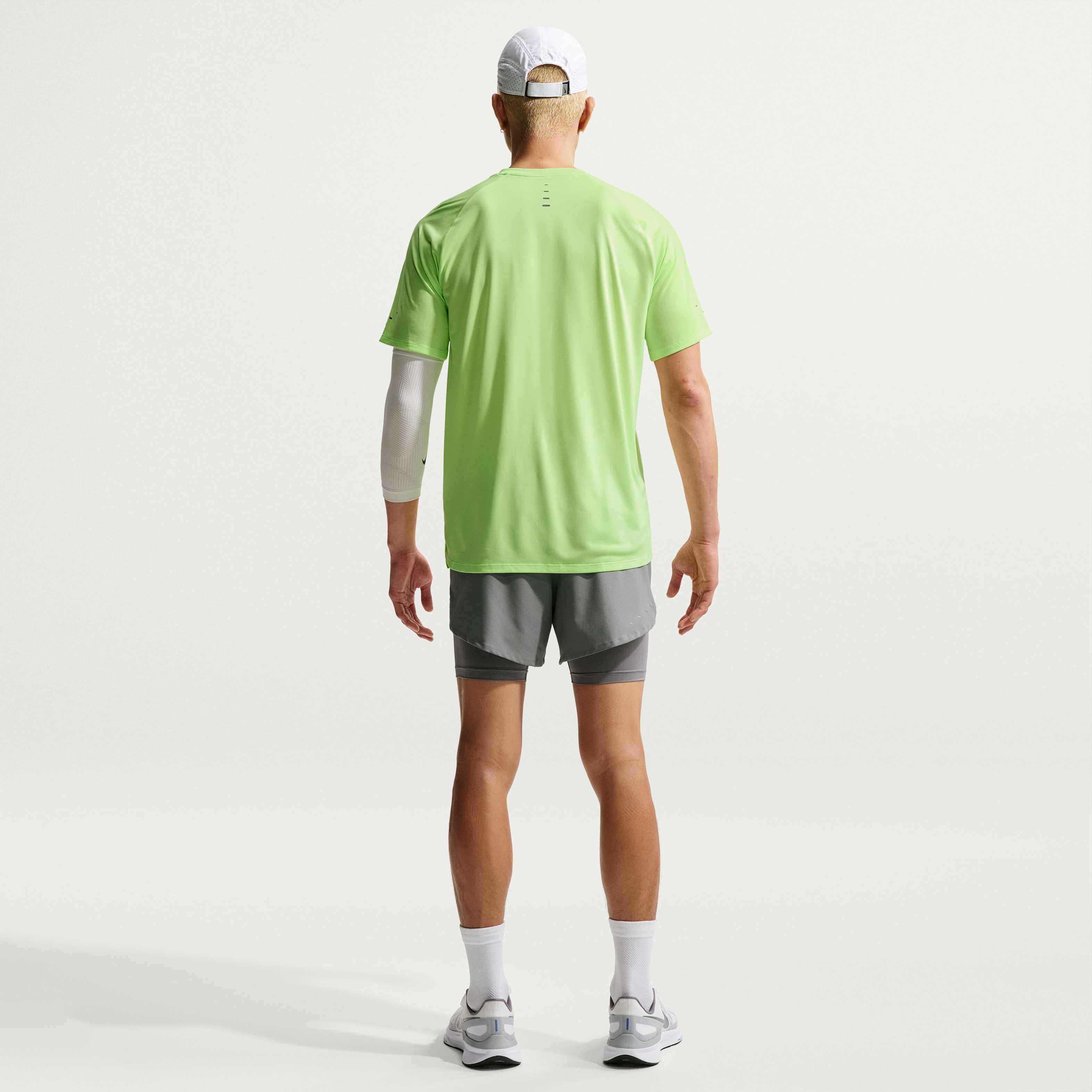 Nike Stride image number 4