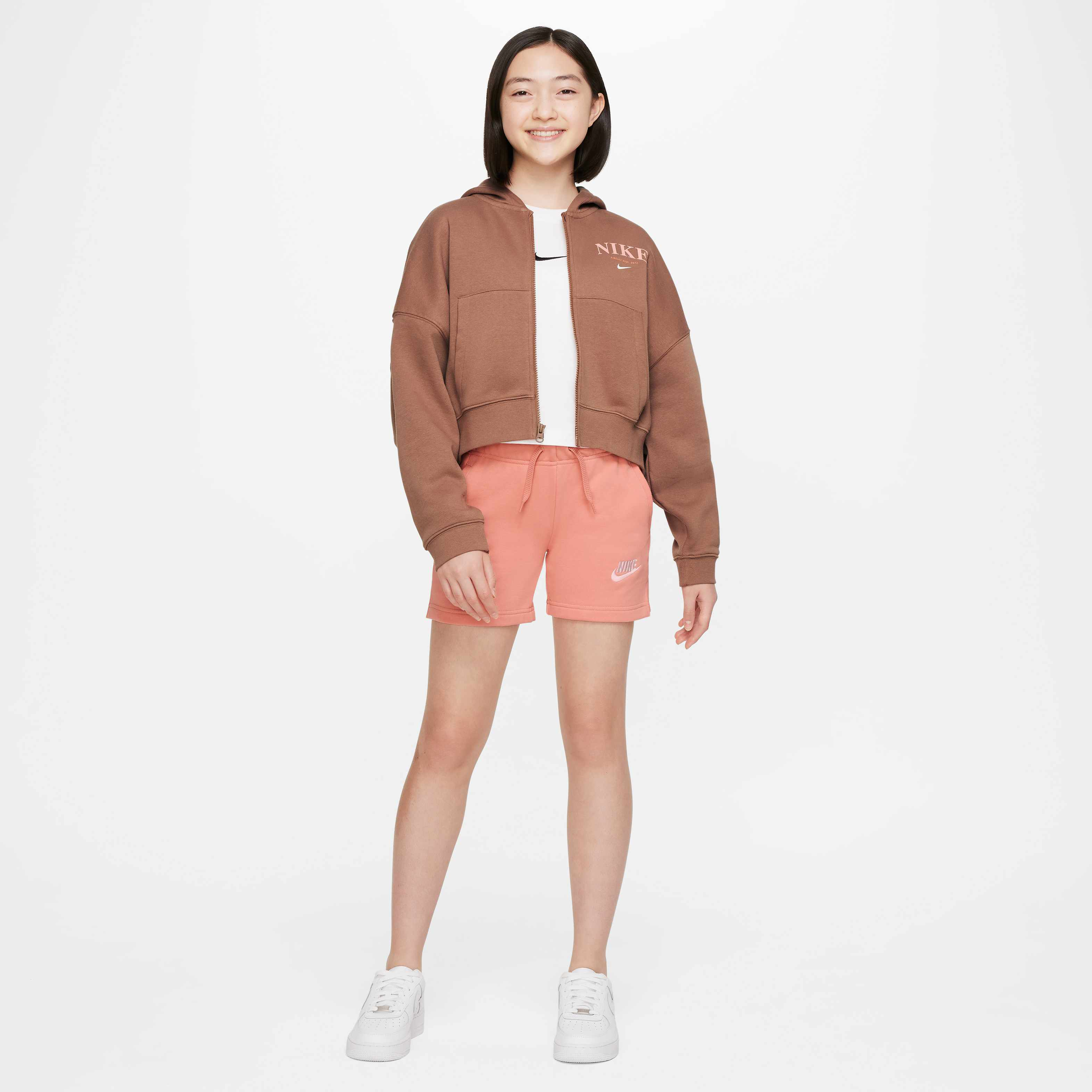 نايكي سبورتسوير image number 5