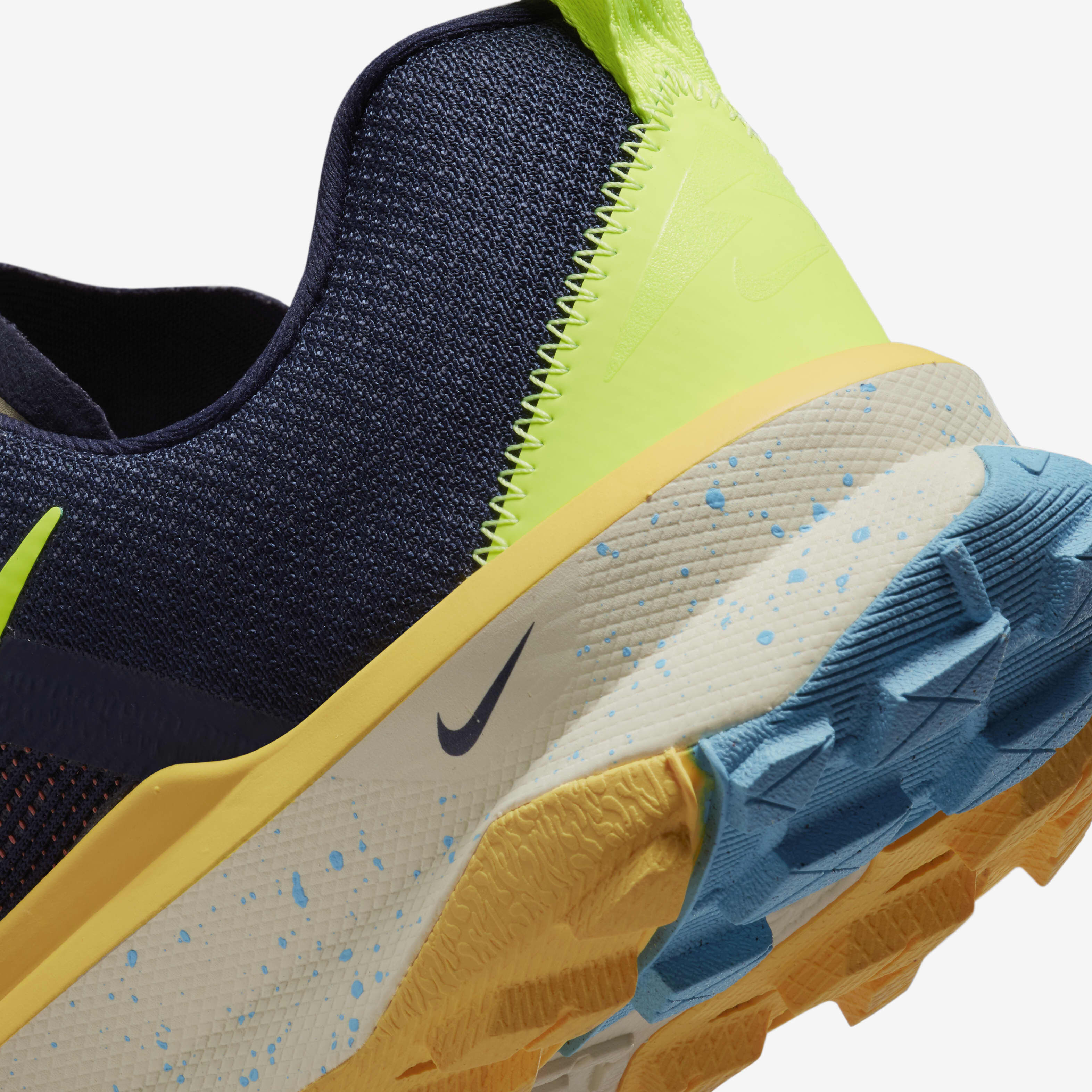 kiruakirua　1011 Buy Nike Kiger 9 Men's Trail-Running Shoes - Obsidian/Citron Pulse