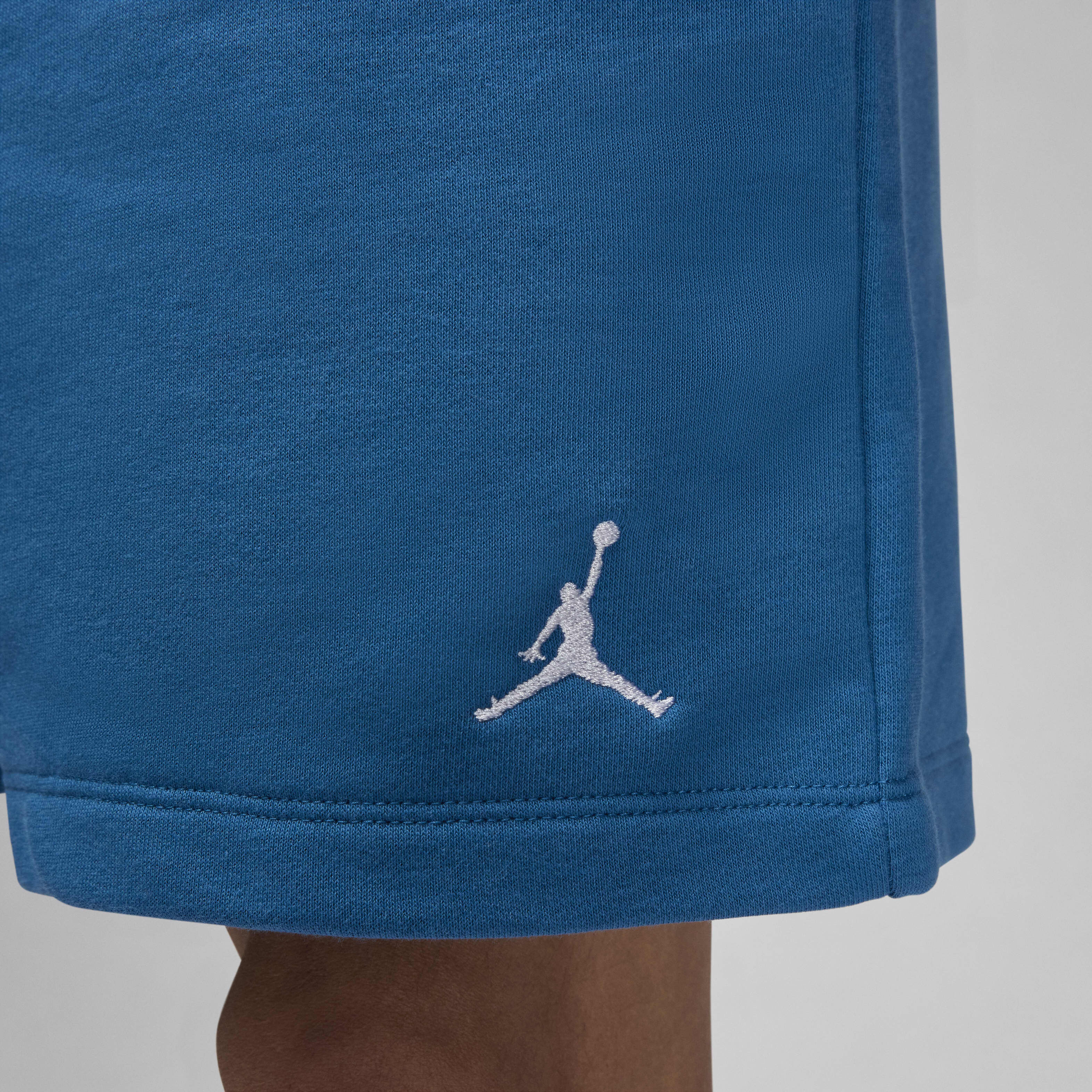 Jordan Essentials image number 5