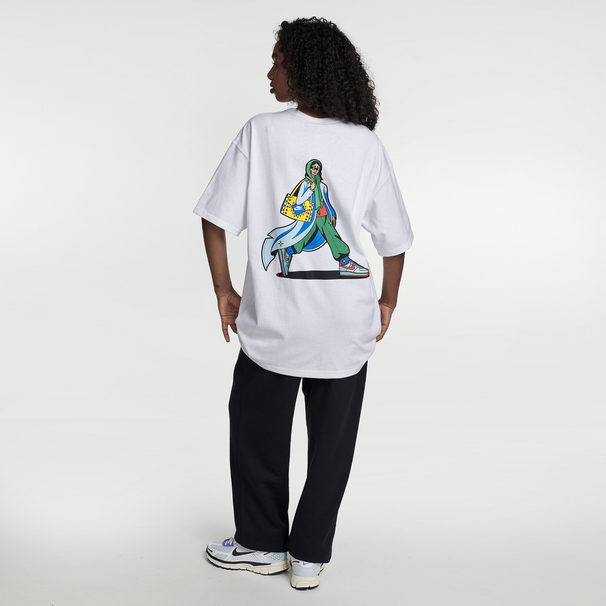 Nike City Tee - Dubai image number 5