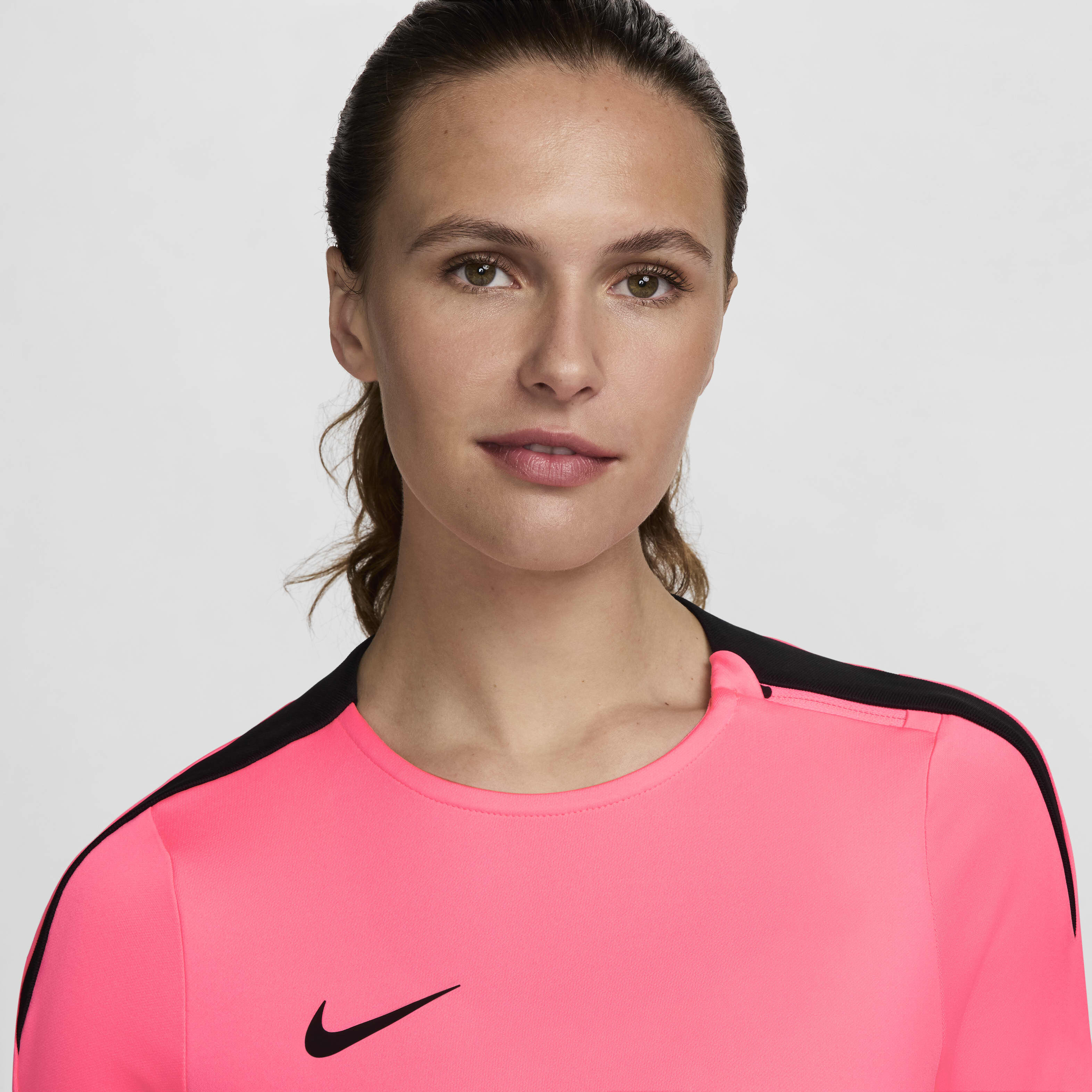 Nike Strike image number 2