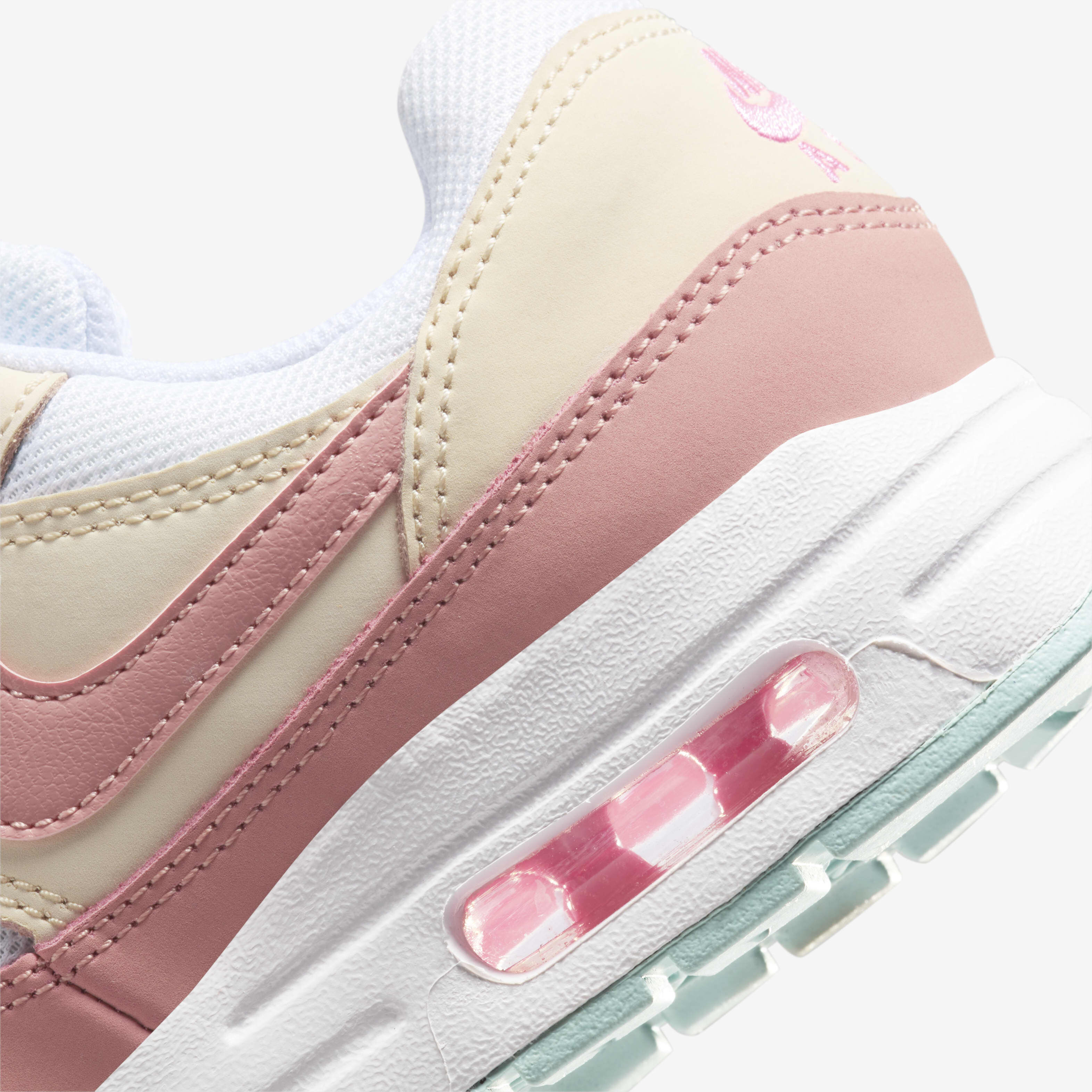 اير ماكس 1 image number 7