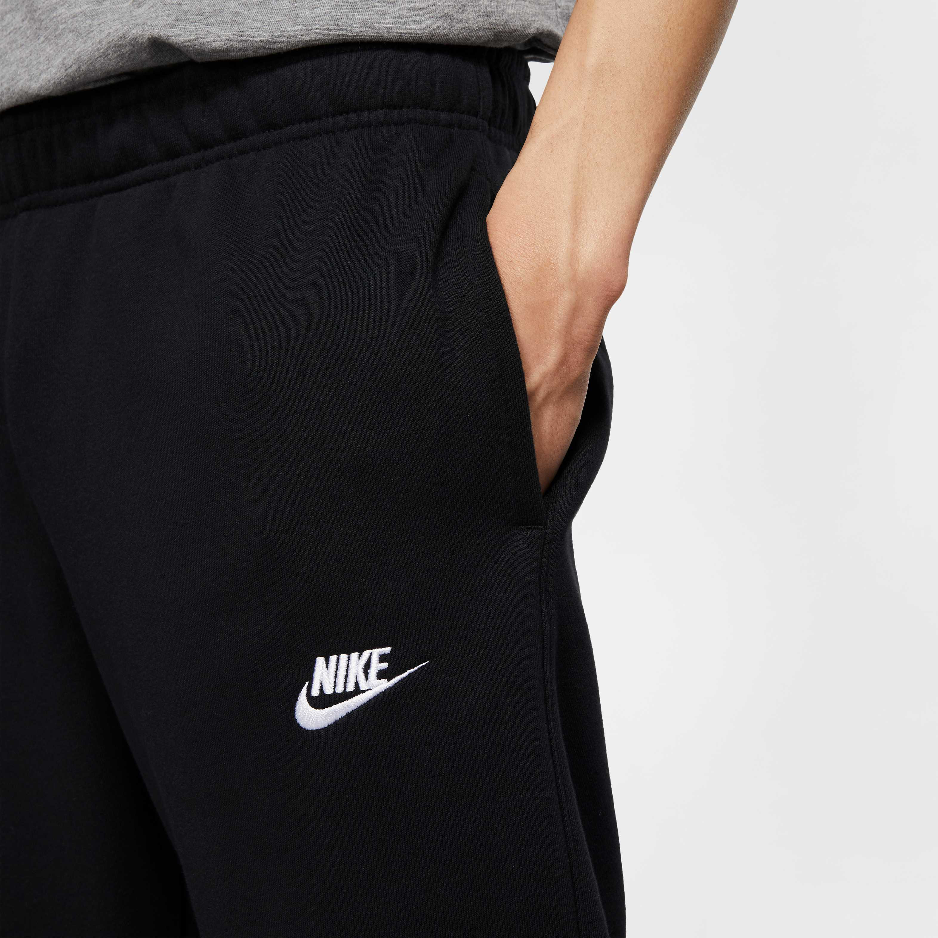 Nike Sportswear Club image number 2