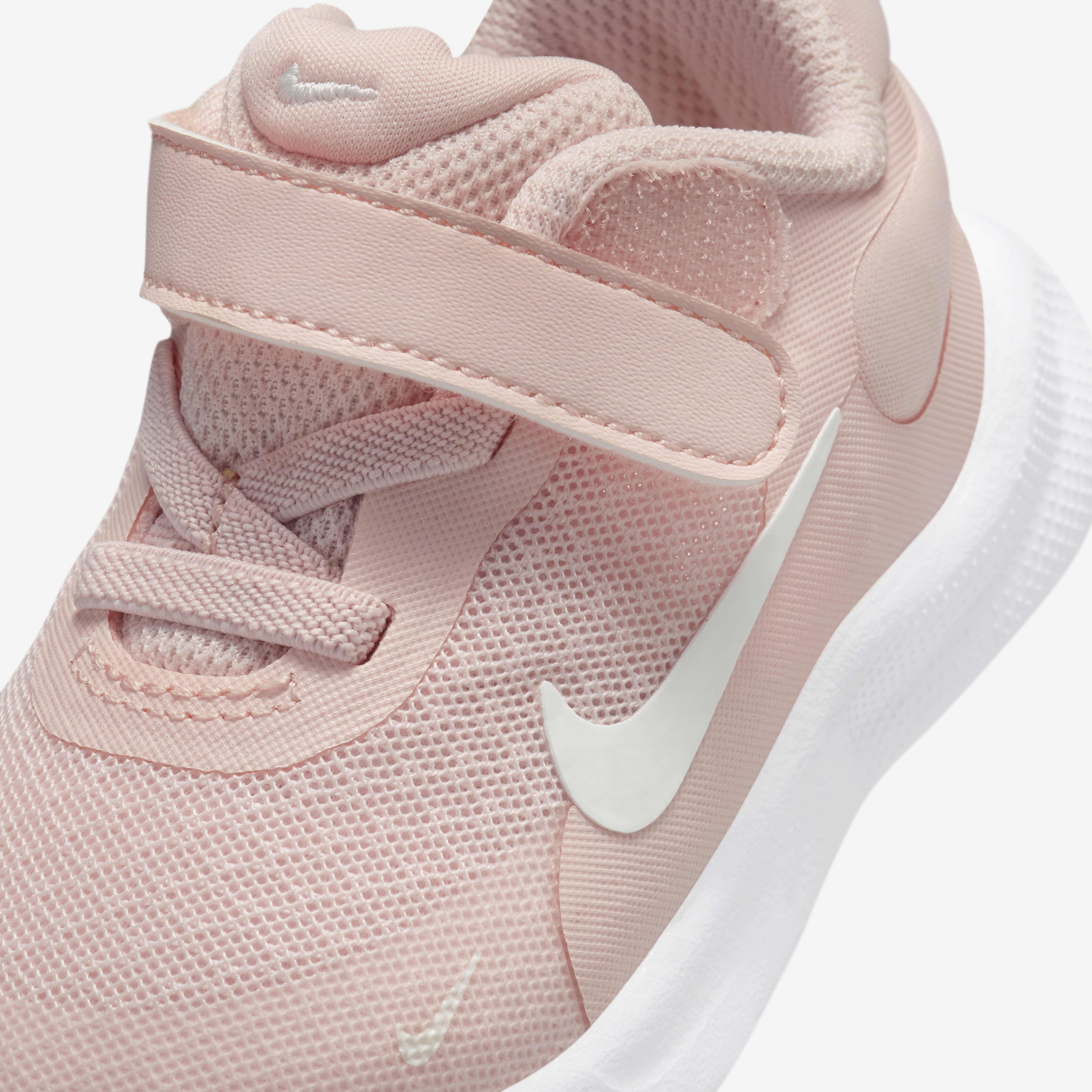 Nike Revolution 7 image number 6