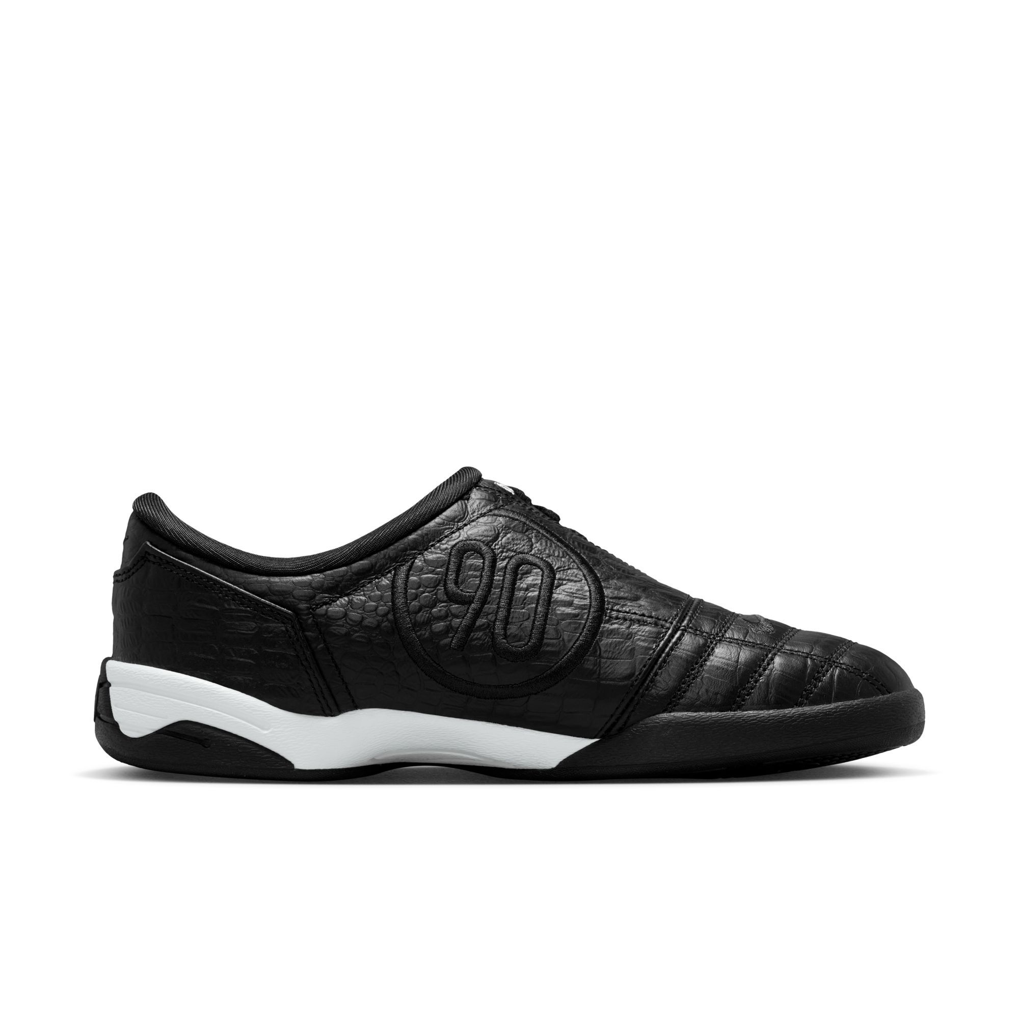 Nike Total90 image number 6