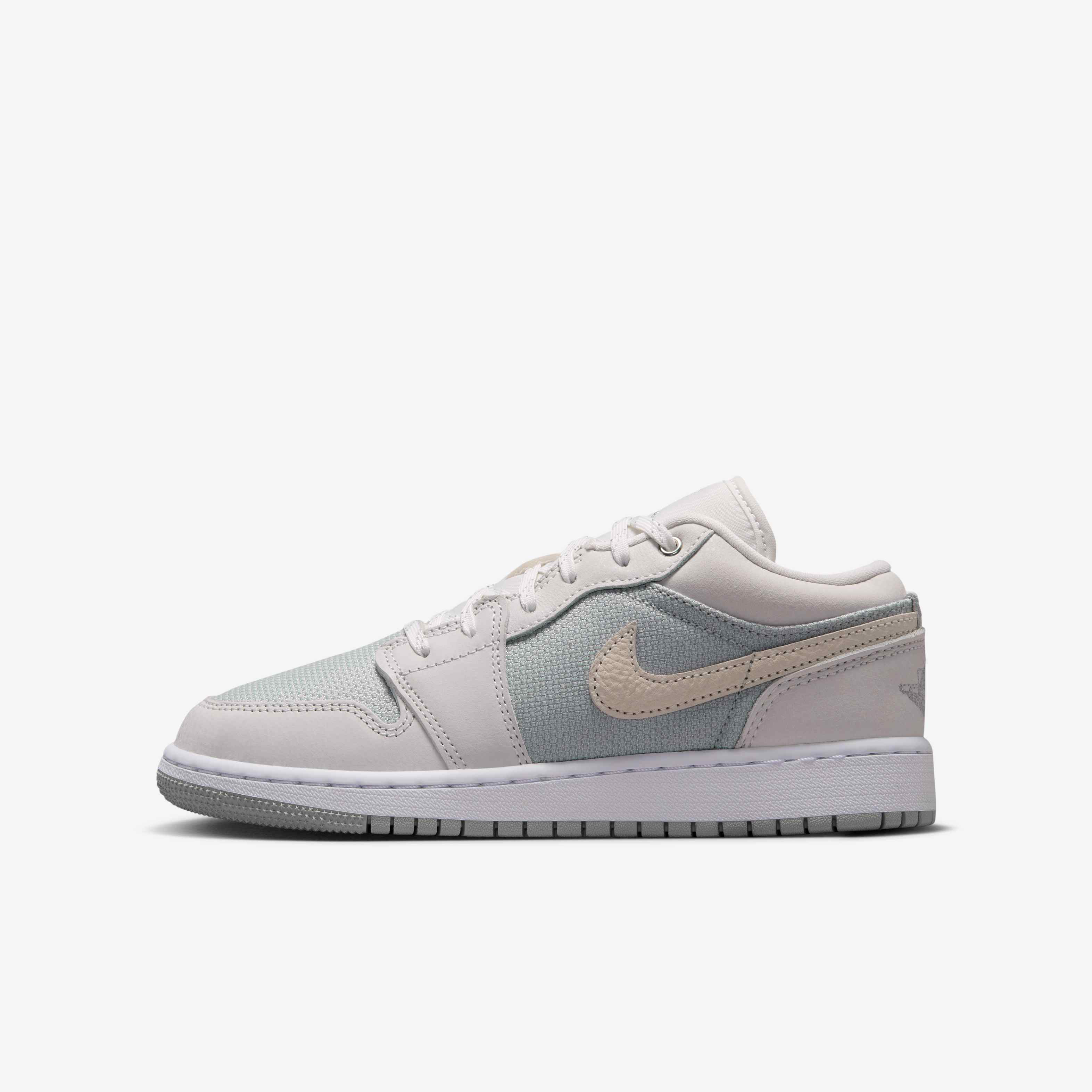Air Jordan 1 Low SE image number 0