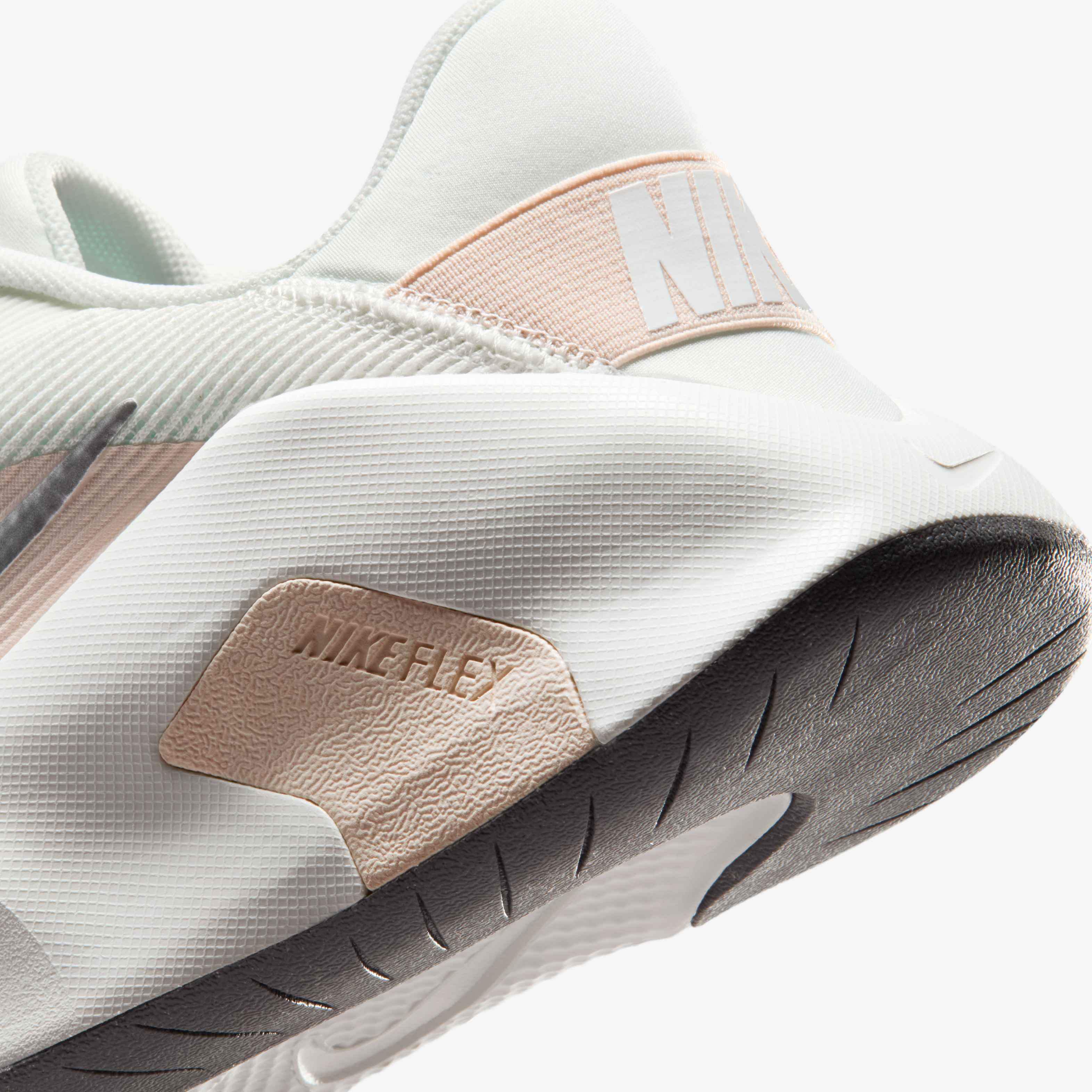 Nike Flex Train image number 7