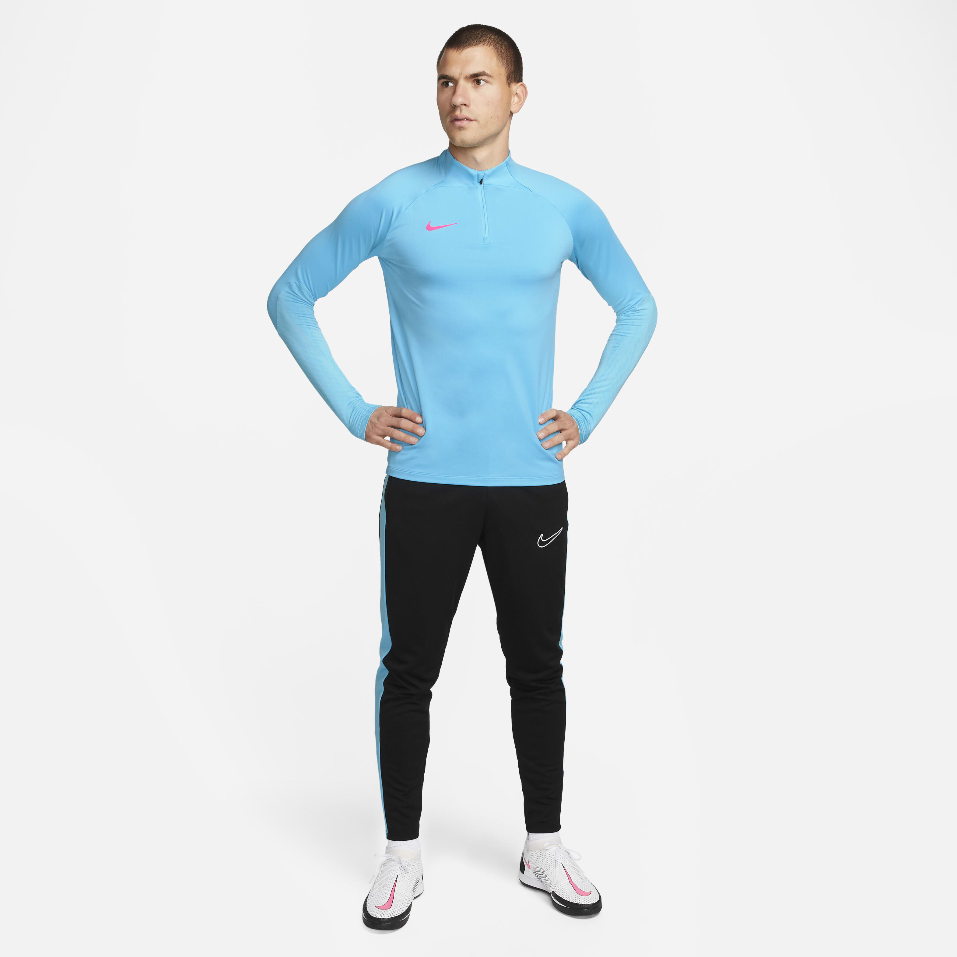 Nike Dri-FIT Strike image number 5