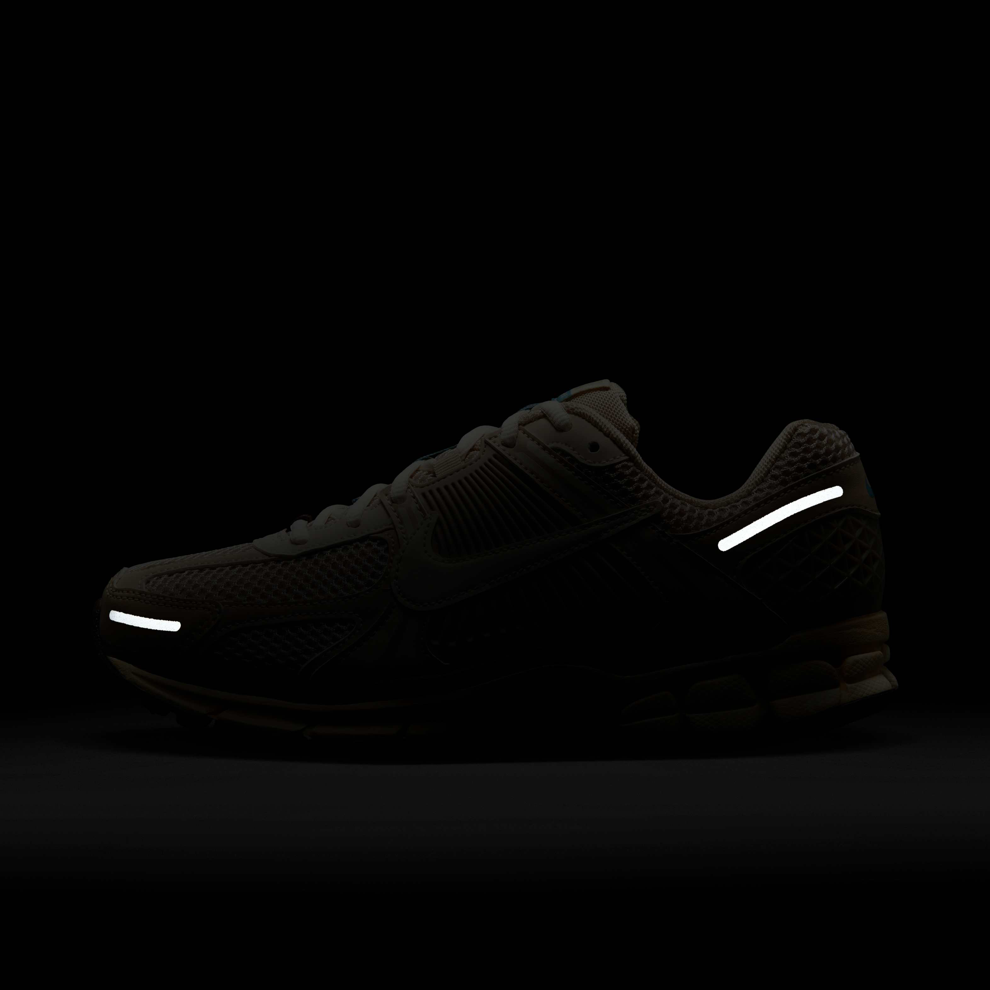 Nike Zoom Vomero 5 image number 11