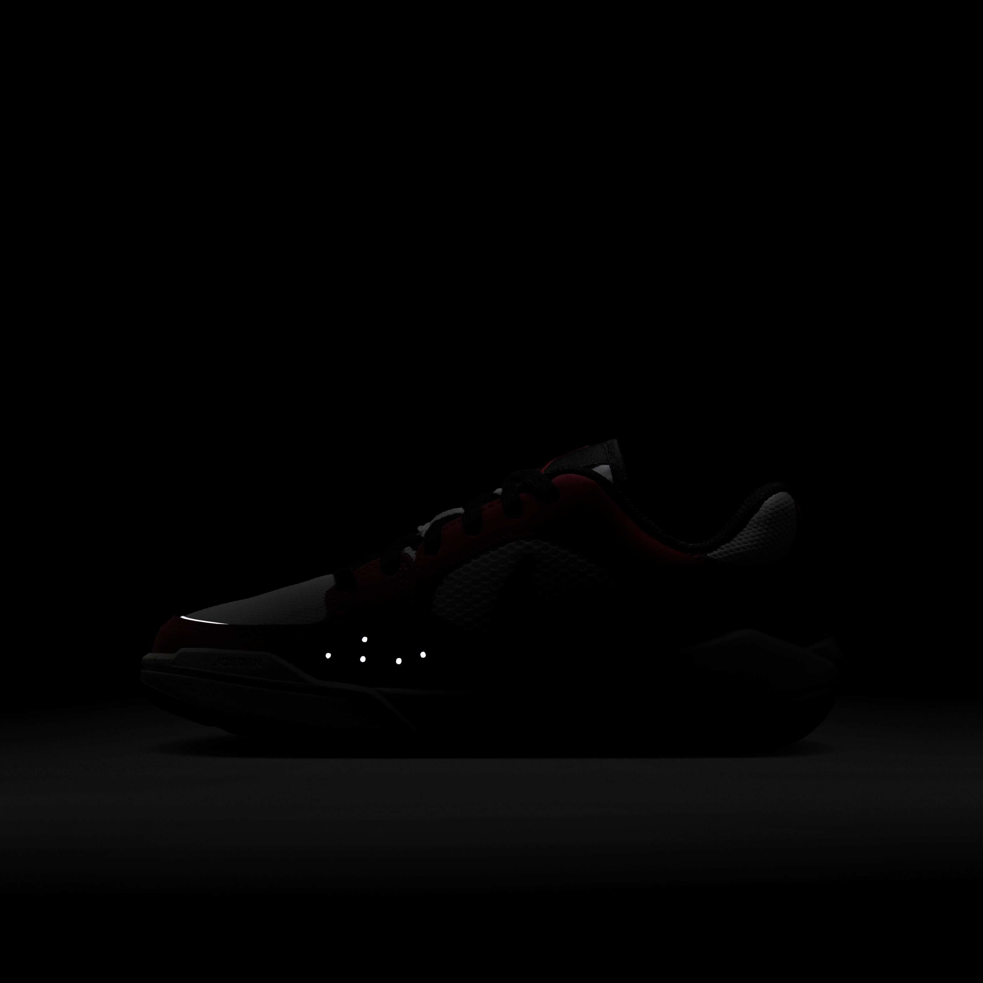 جوردن كمفرت ايرا image number 10