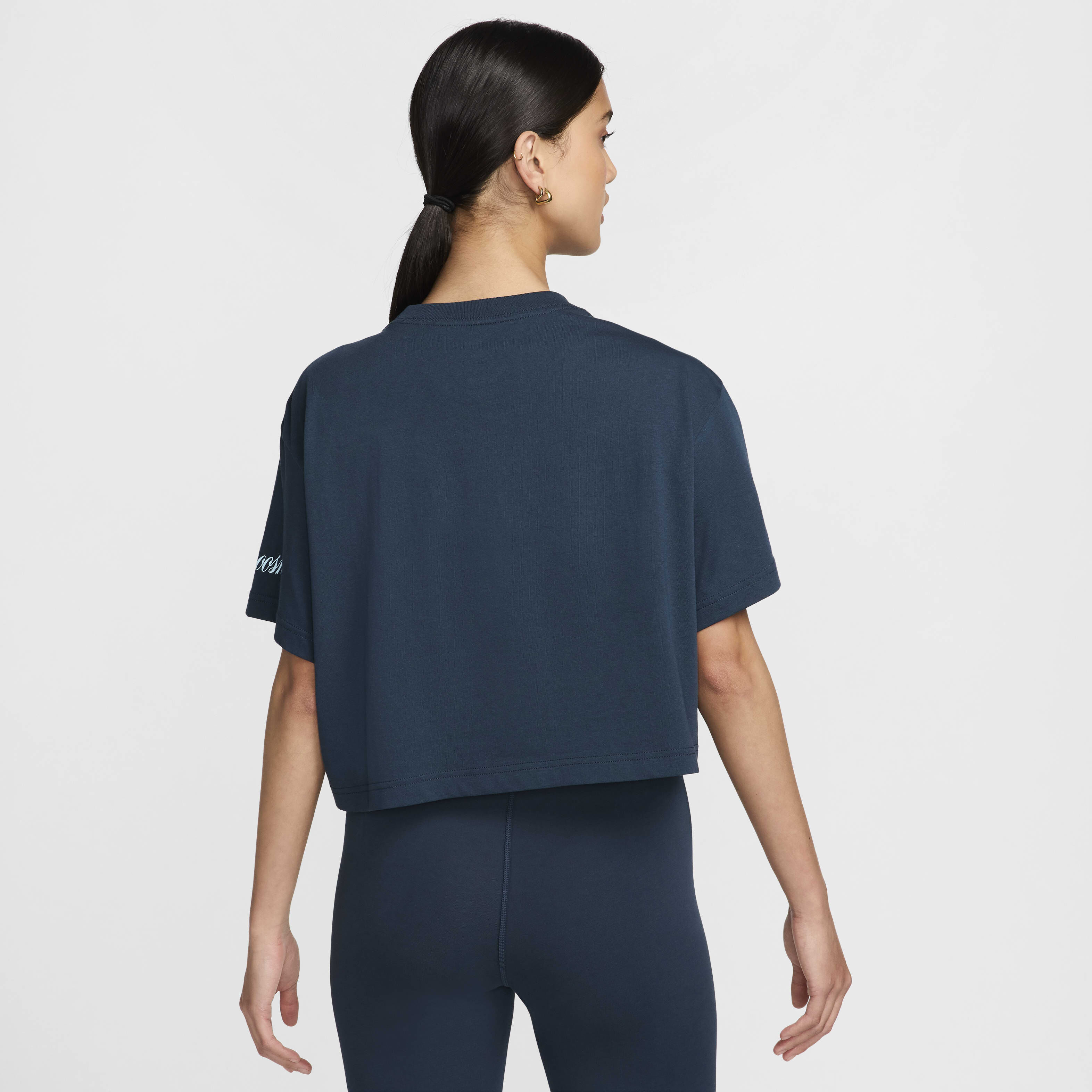 نايكي سبورتسوير image number 1