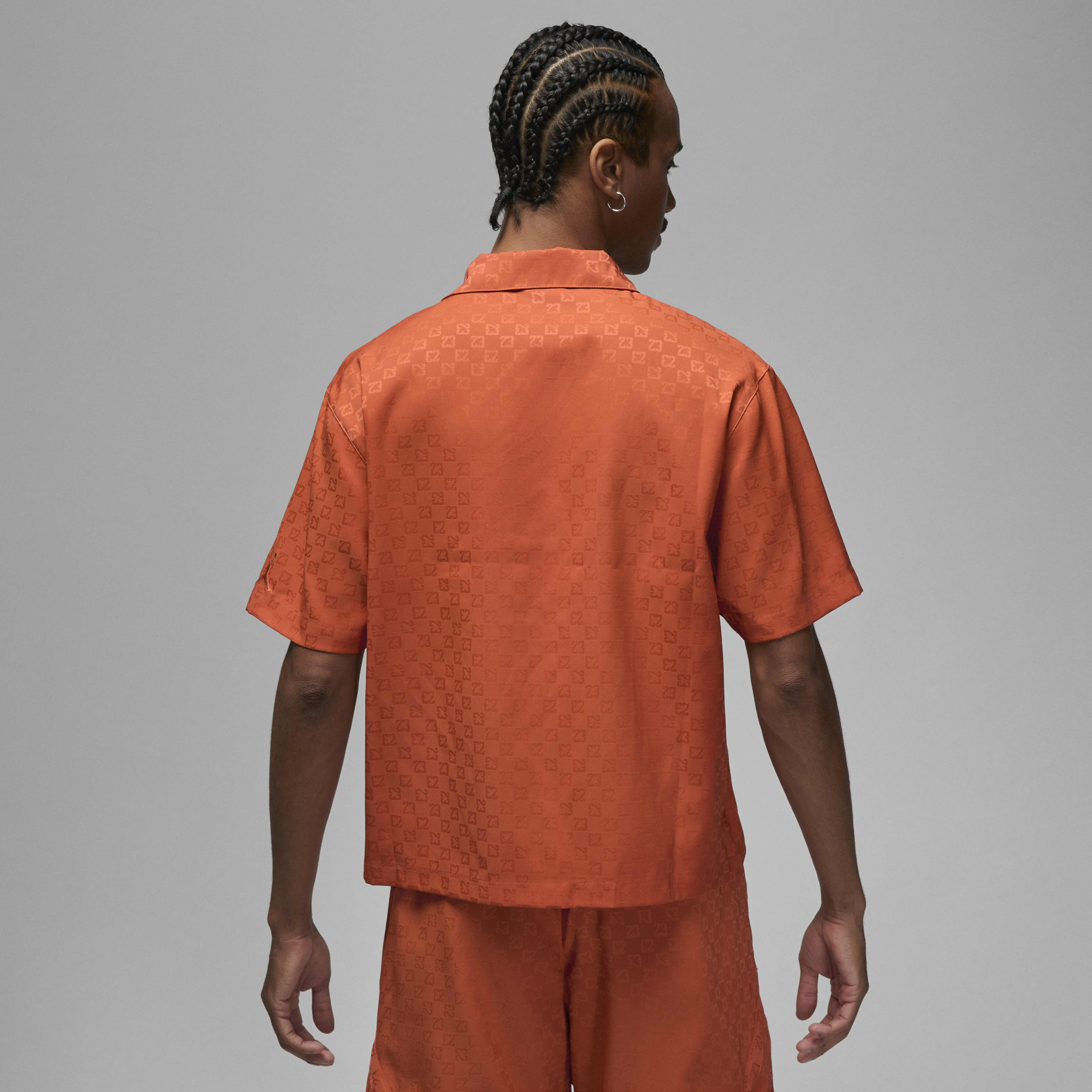 Jordan Essentials image number 1