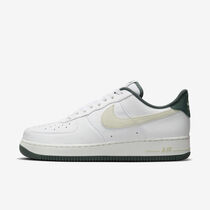 Nike Air Force 1 '07 LV8