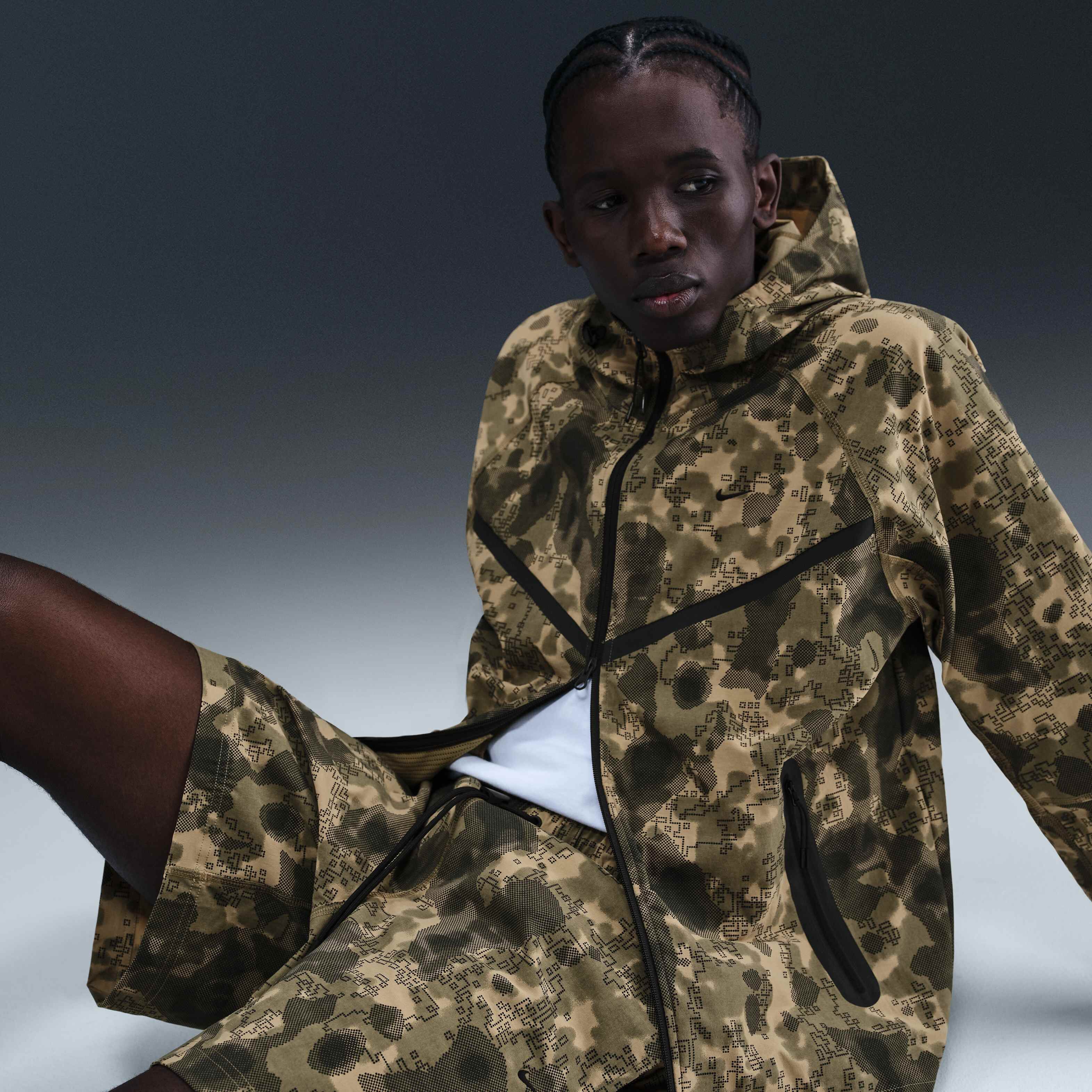 Nike Tech image number 4