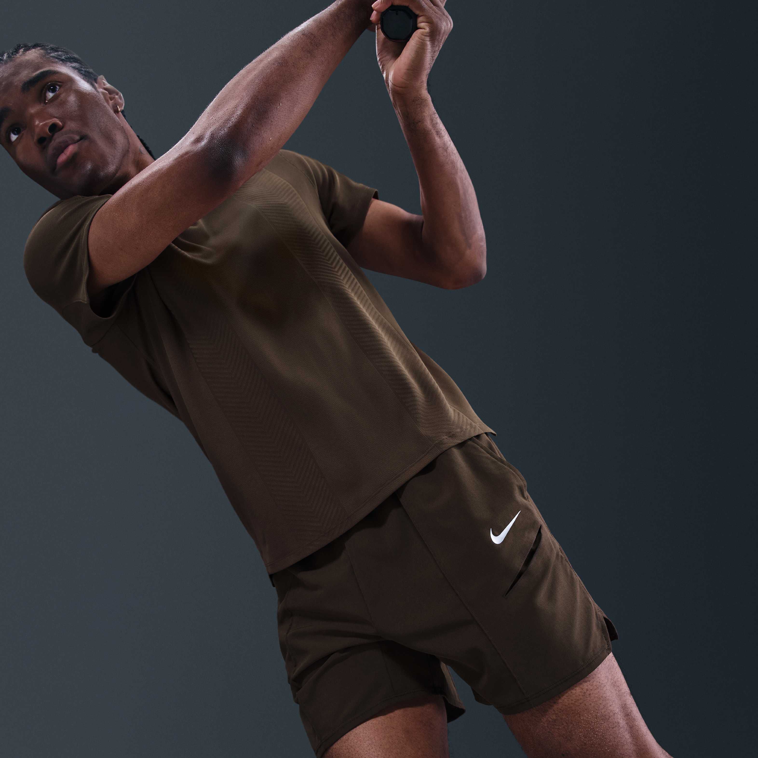 نايكي كورت سلام image number 4