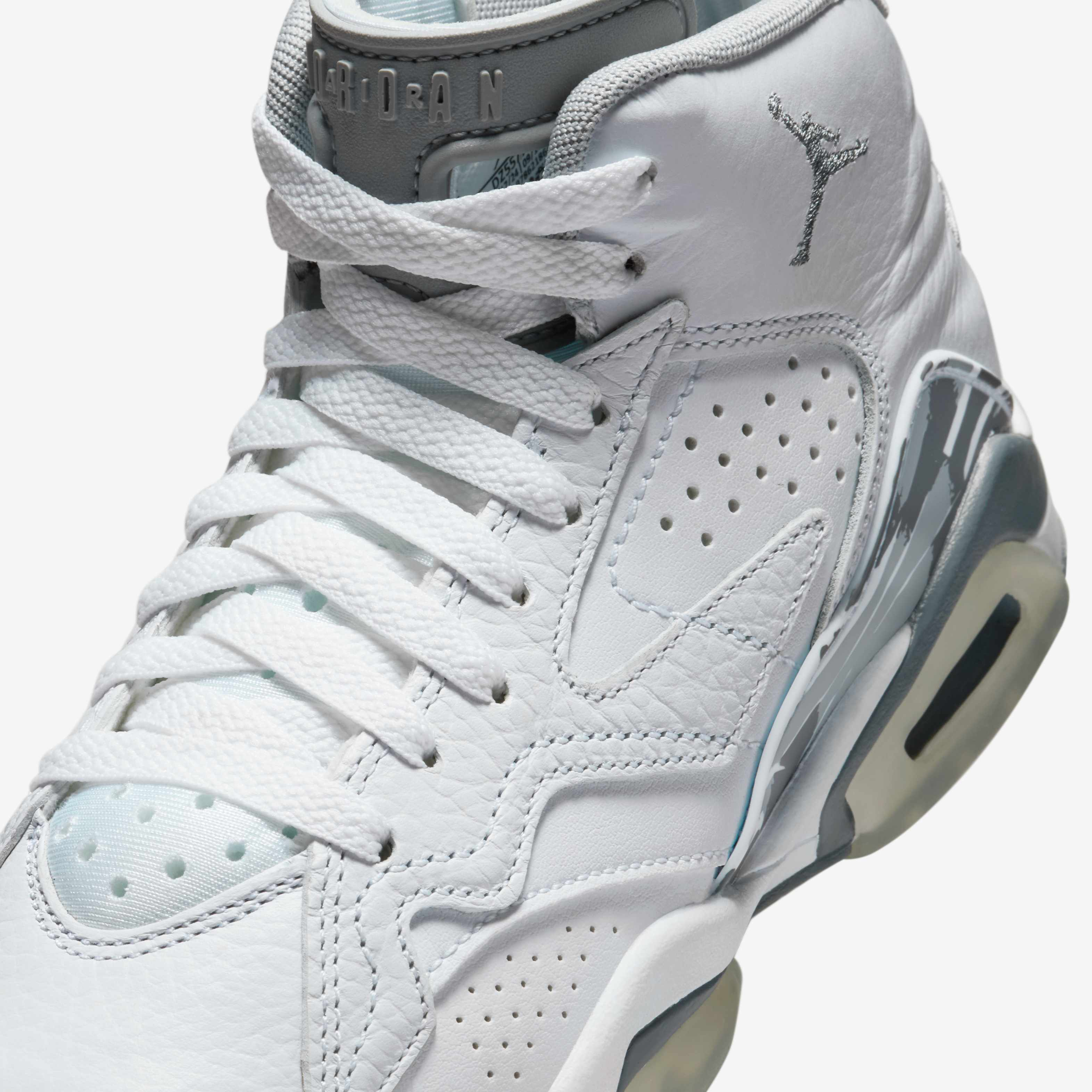 جمبمان ام في بي image number 6