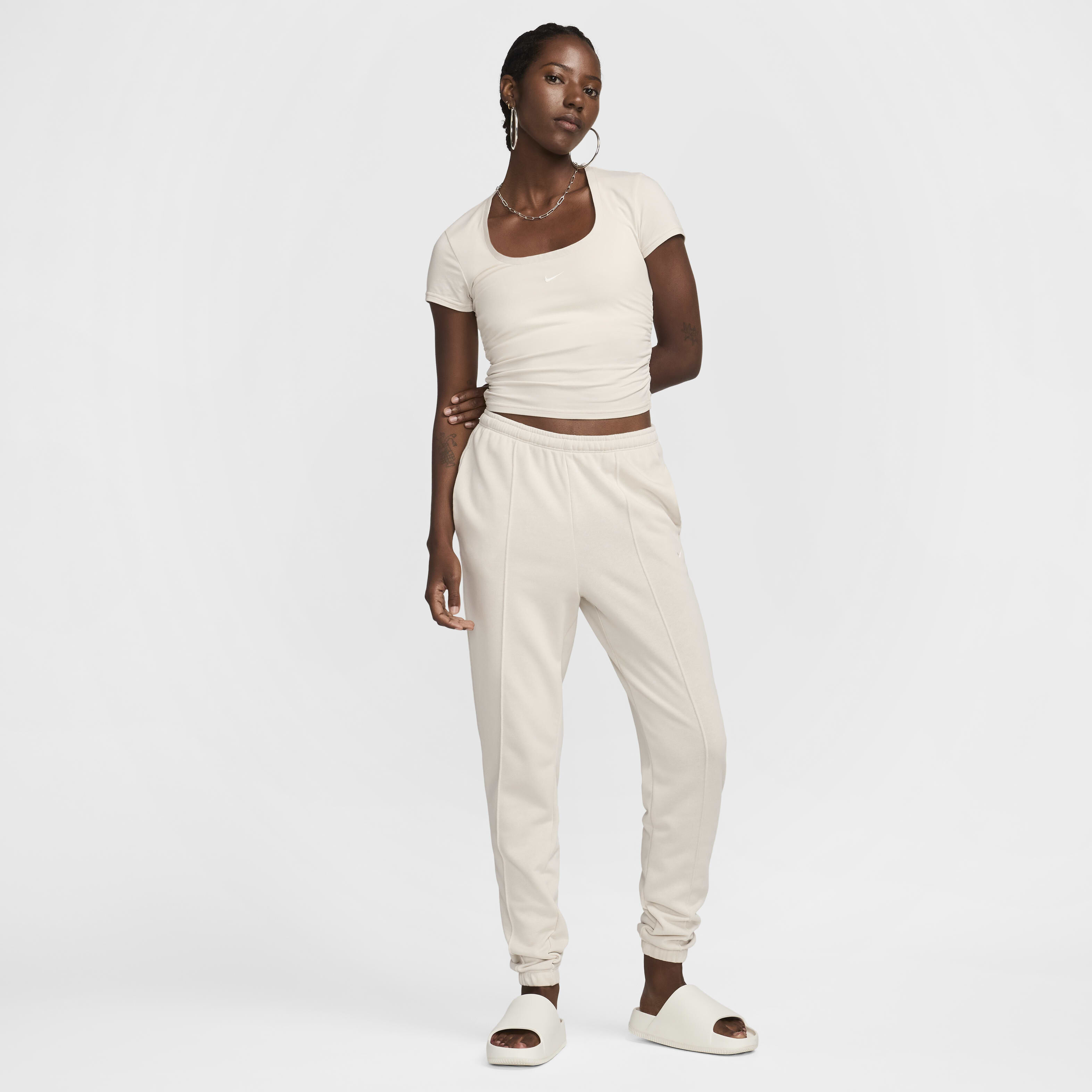 【新品未使用】MEDI PURIPURI SHORT KNIT TOP MEDI PURIPURI SHORT KNIT TOP