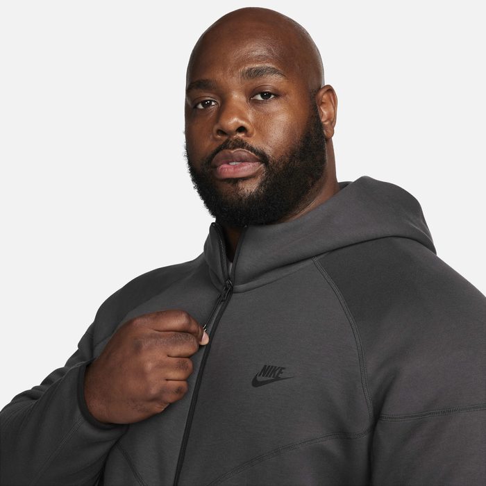 نايكي سبورتسوير تك فليس ويندرانر image number 10 نايكي سبورتسوير تك فليس ويندرانر image number 10