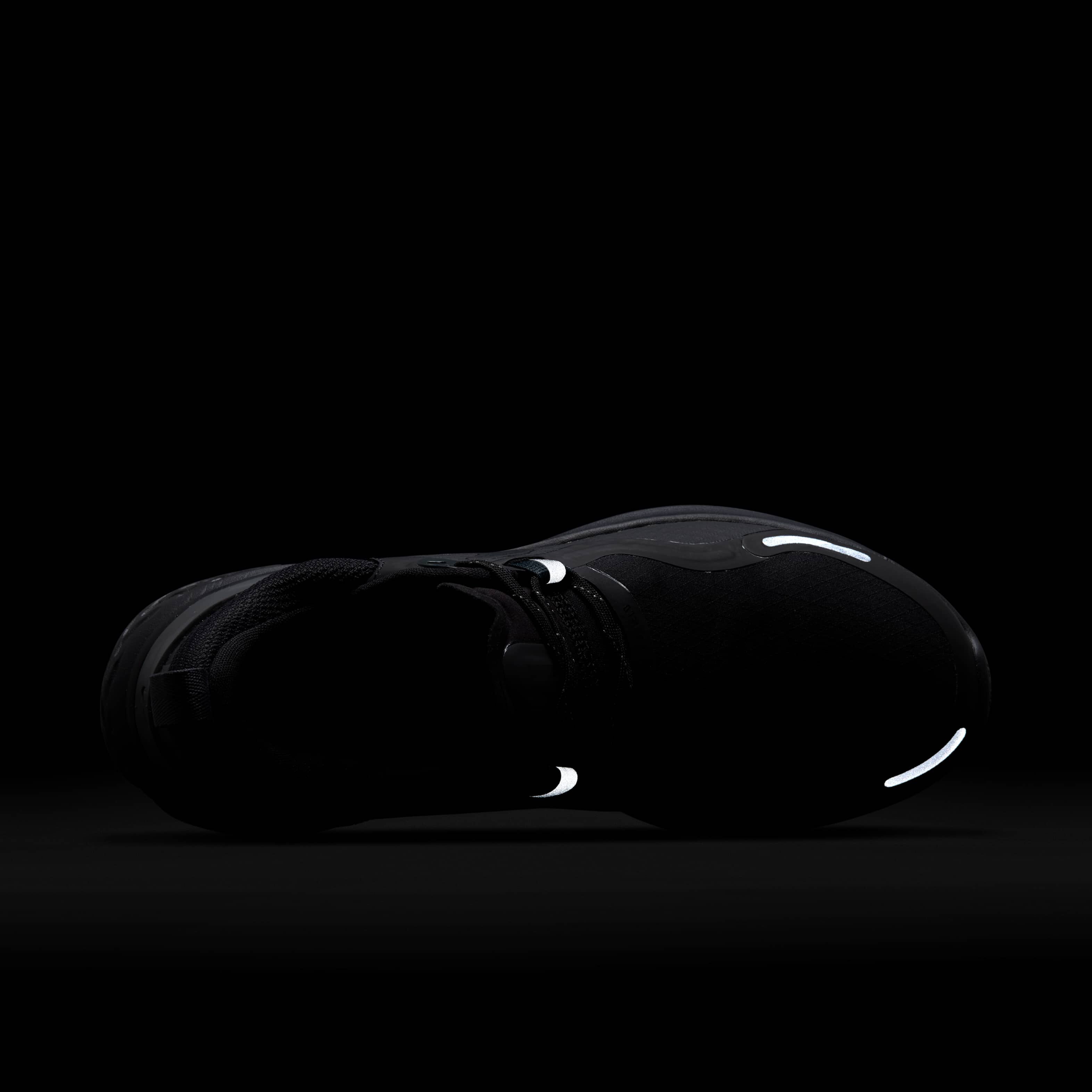 Nike React Miler Shield image number 10