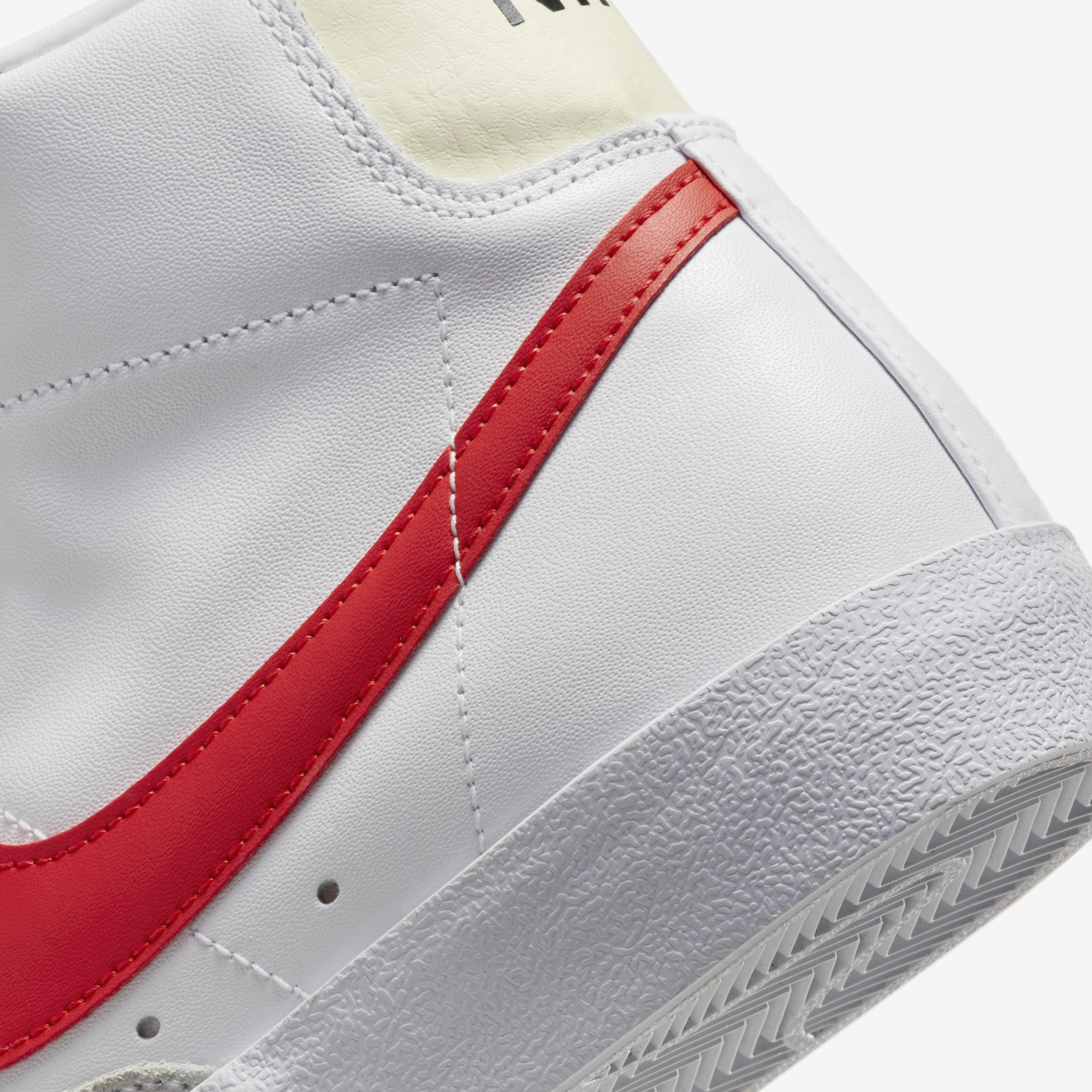 Nike Blazer Mid '77 Vintage image number 7