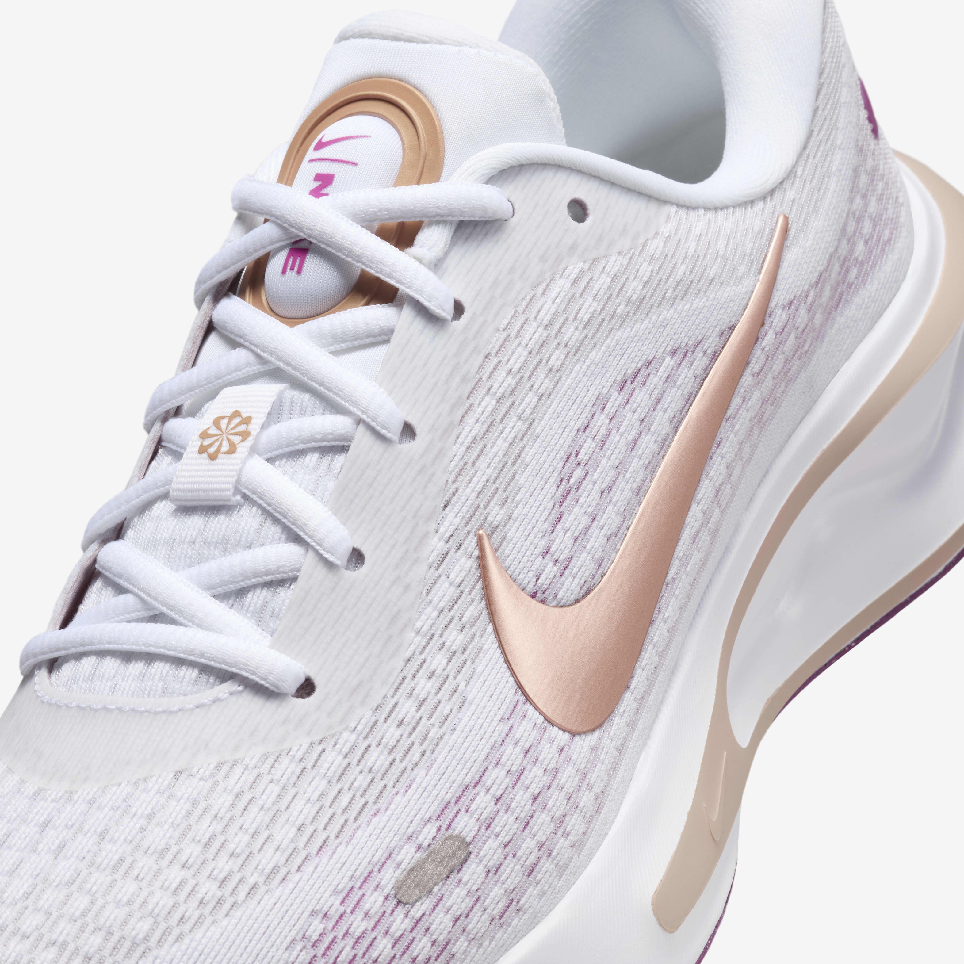 Nike axis rose gold hot sale