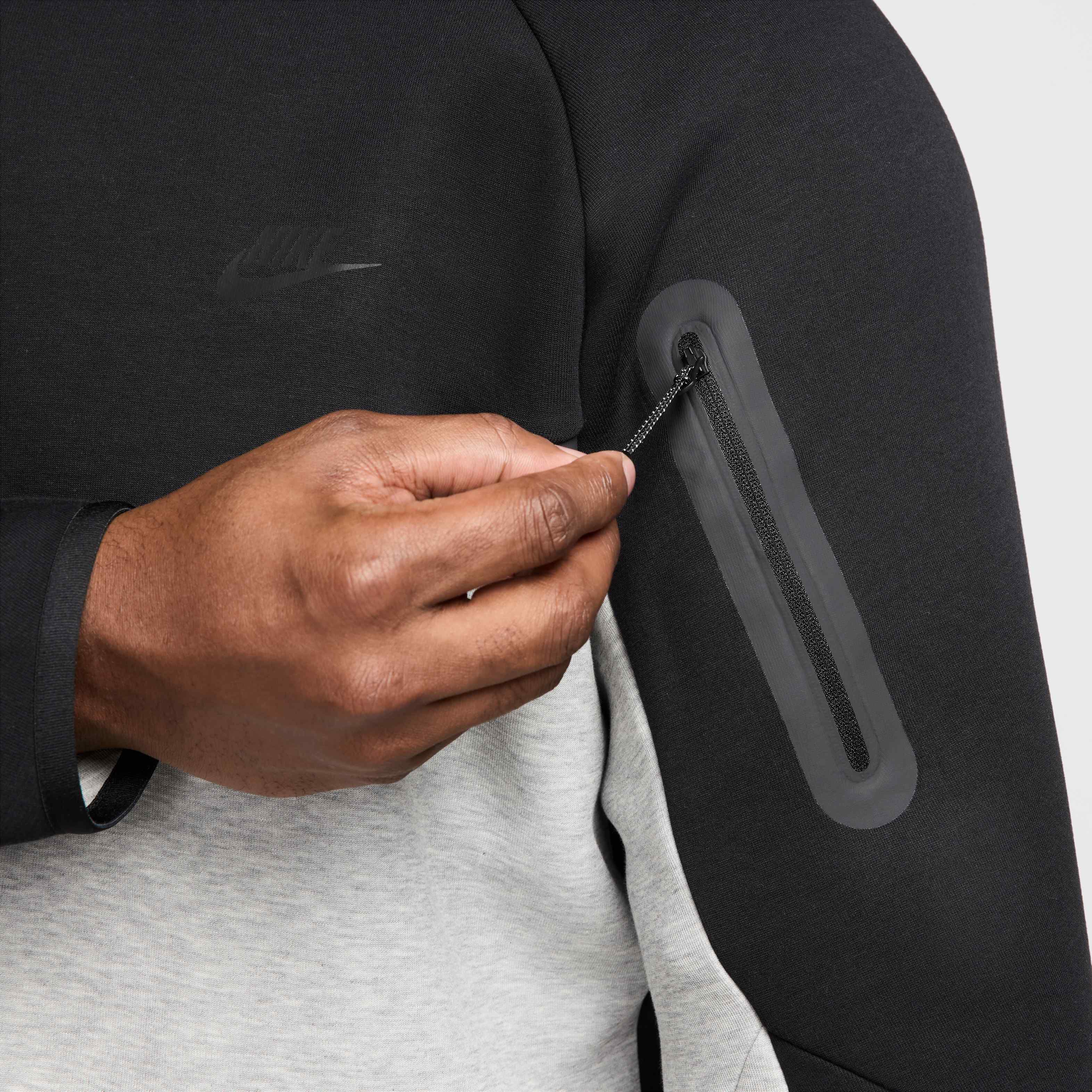 Nike Tech image number 17