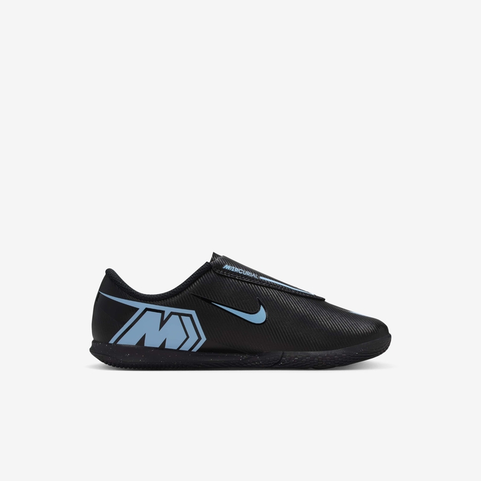 Nike Jr. Mercurial Vapor 16 Club image number 2 Nike Jr. Mercurial Vapor 16 Club image number 2