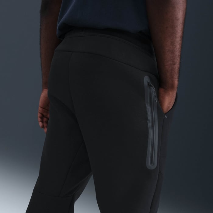 Nike Tech image number 2 Nike Tech image number 2