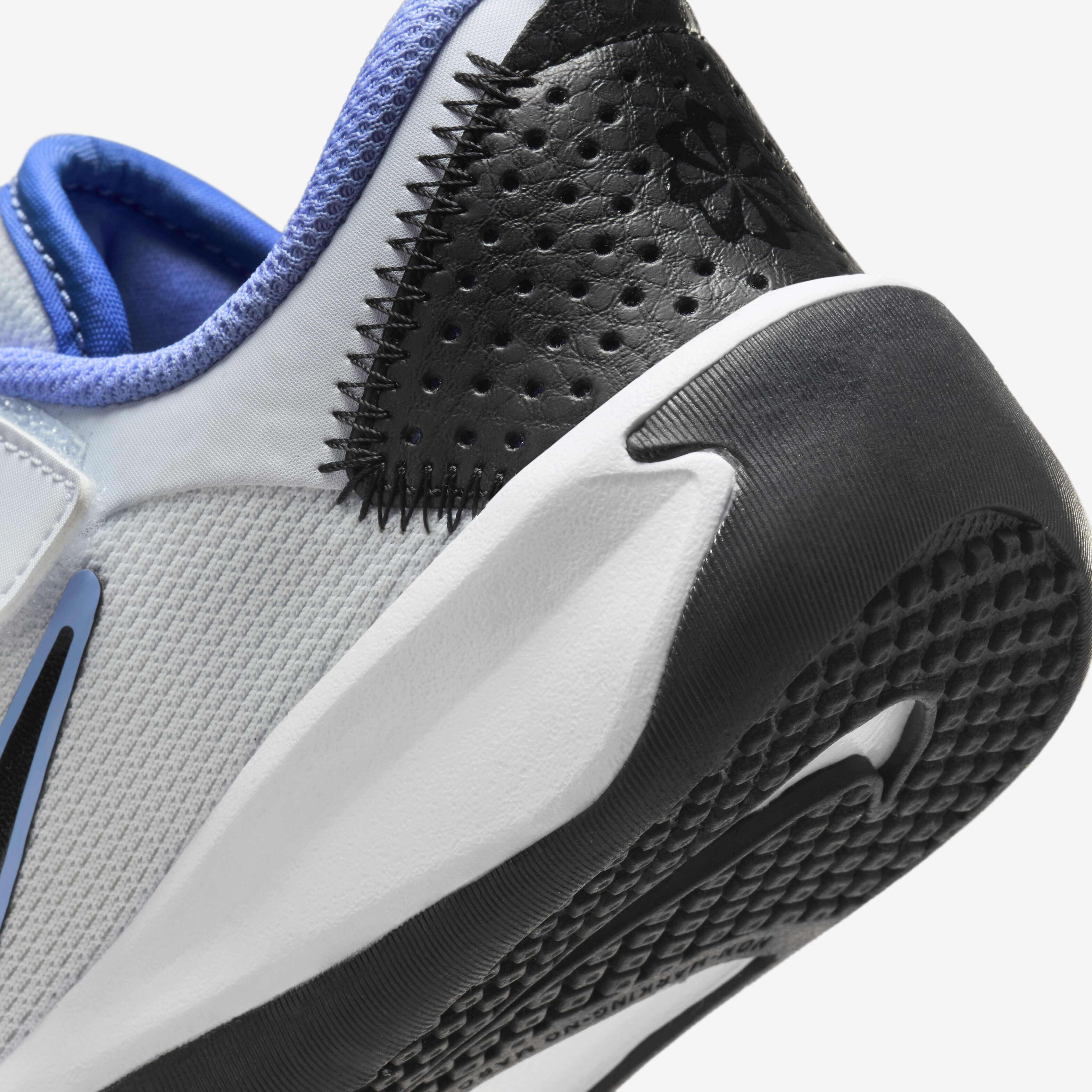 نايكي أومني ملتي-كورت image number 7