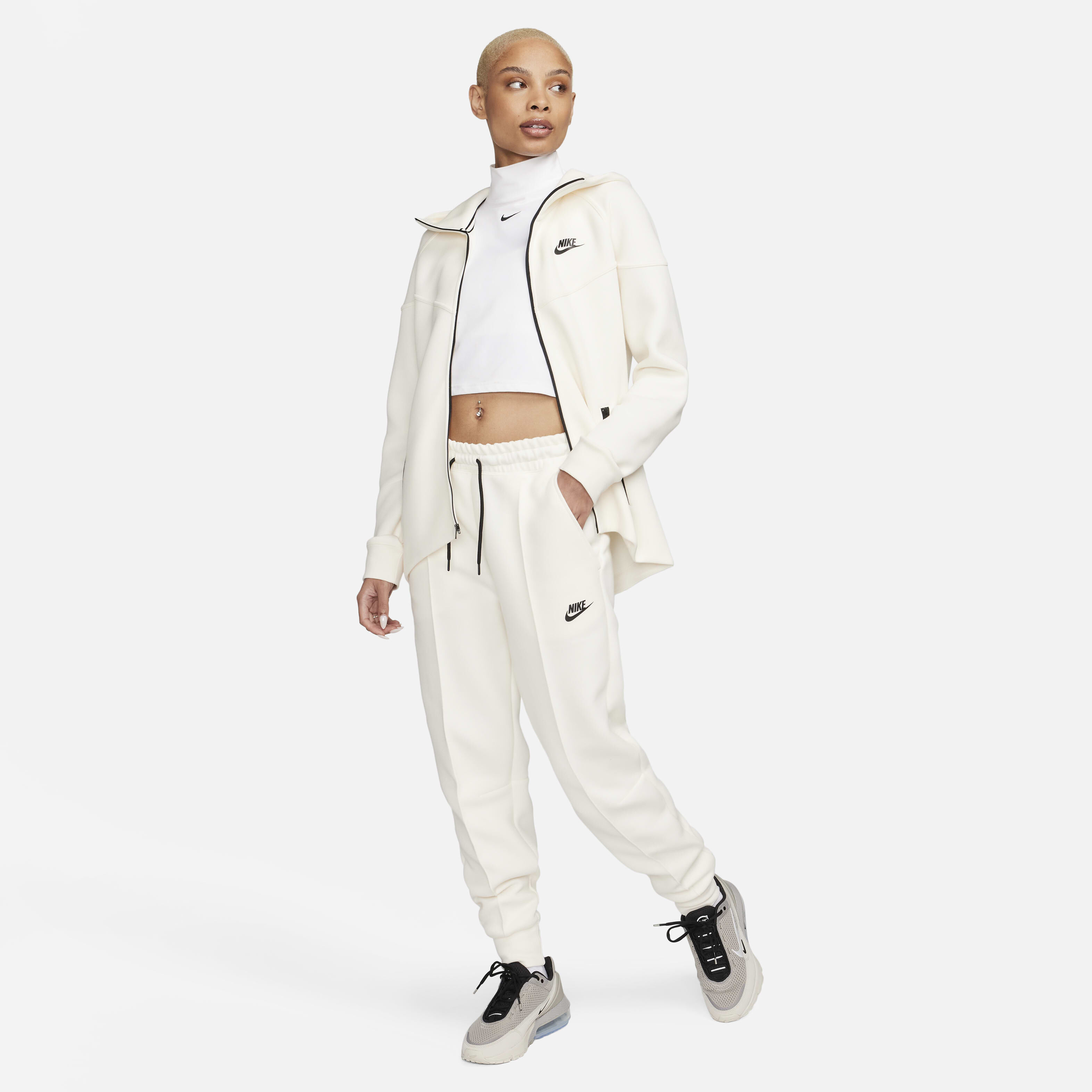 Nike Sportswear Tech Fleece image number 9