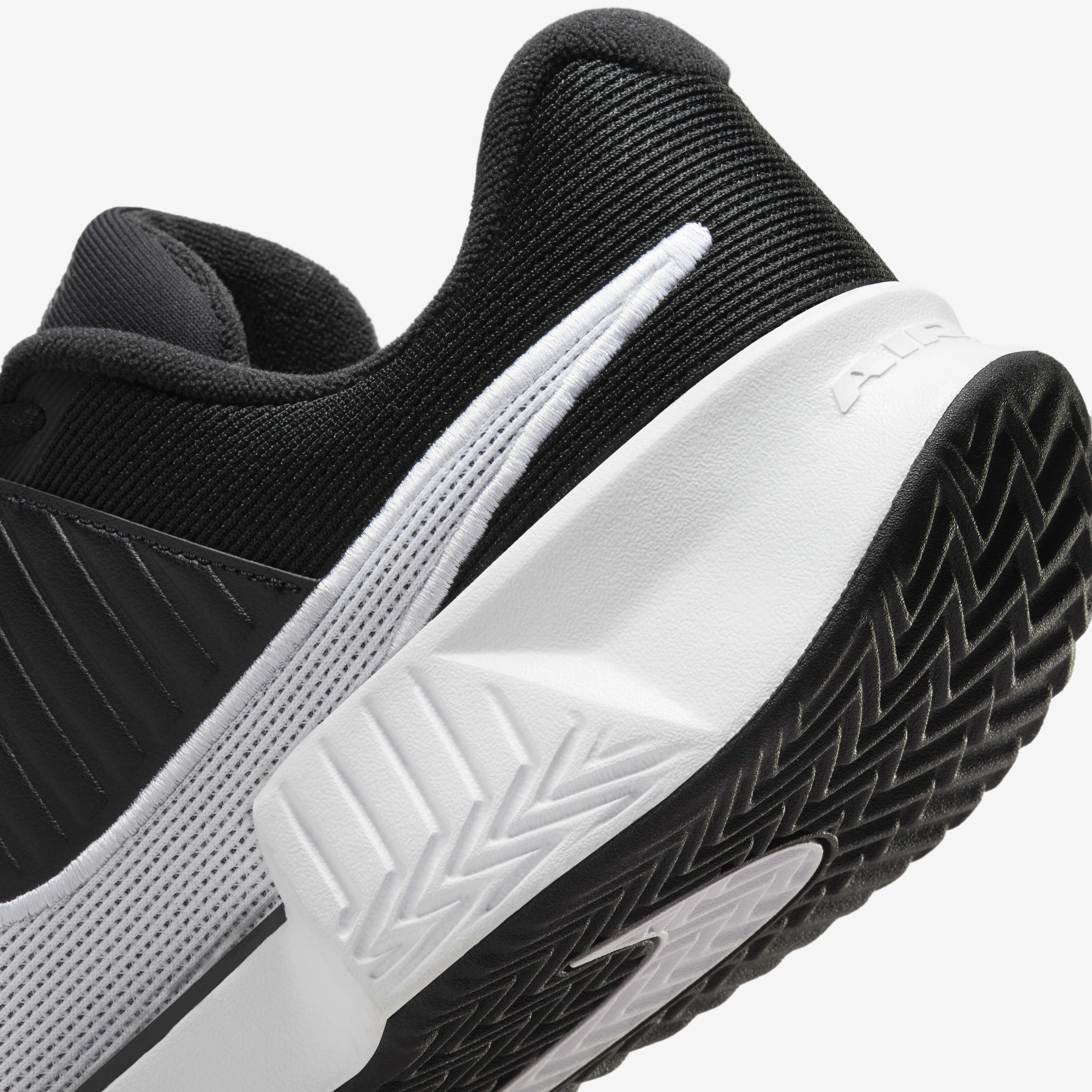 نايكي زووم GP تشالنج برو image number 7