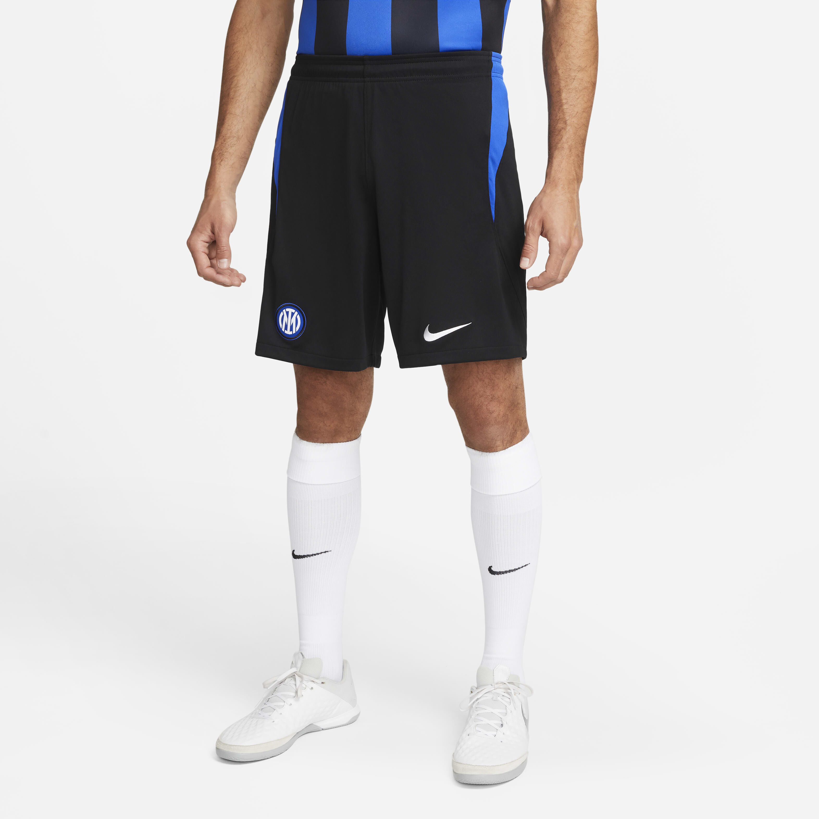 إنتر ميلان 2022/23 ستيديوم الأساسي image number 0