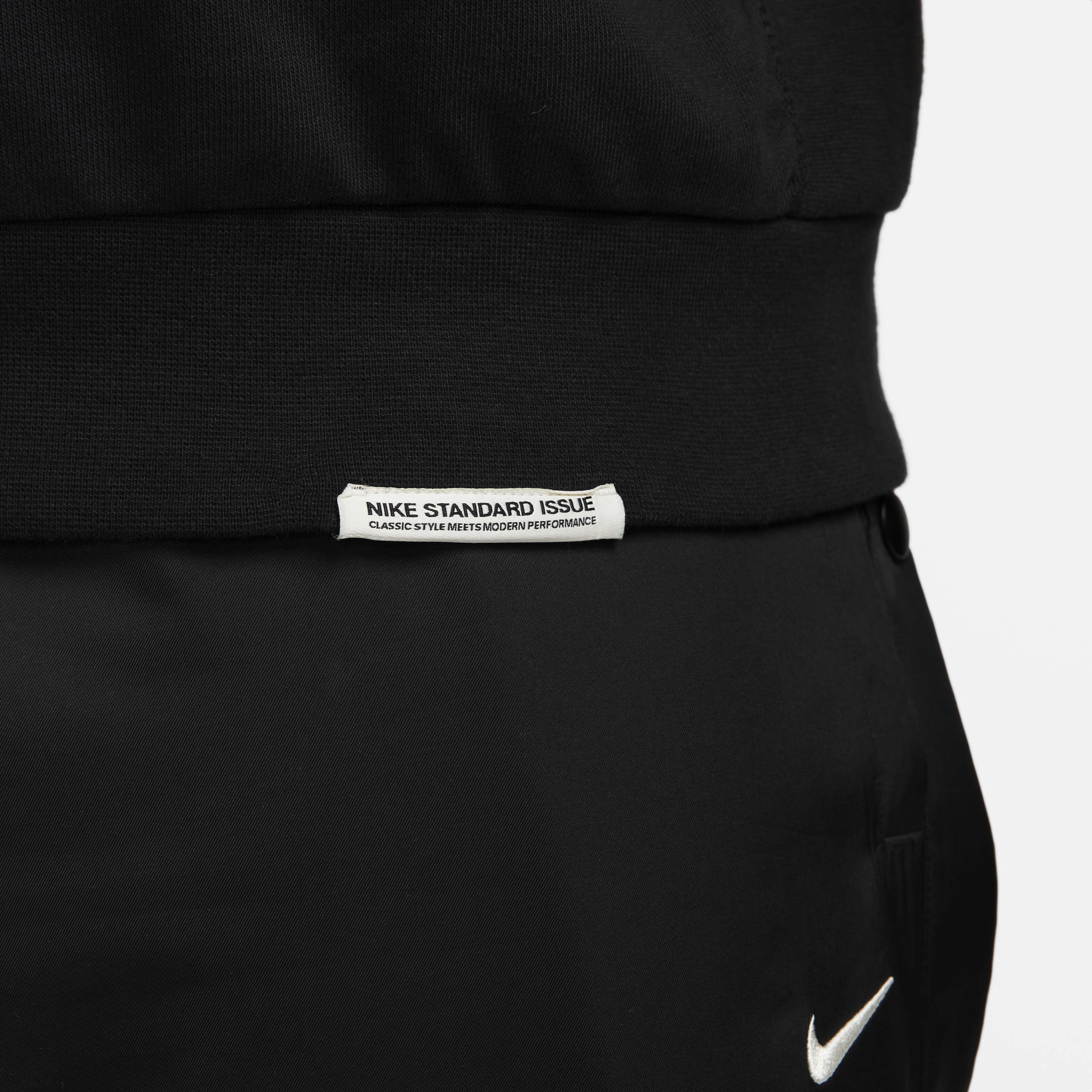 Nike Standard Issue image number 11