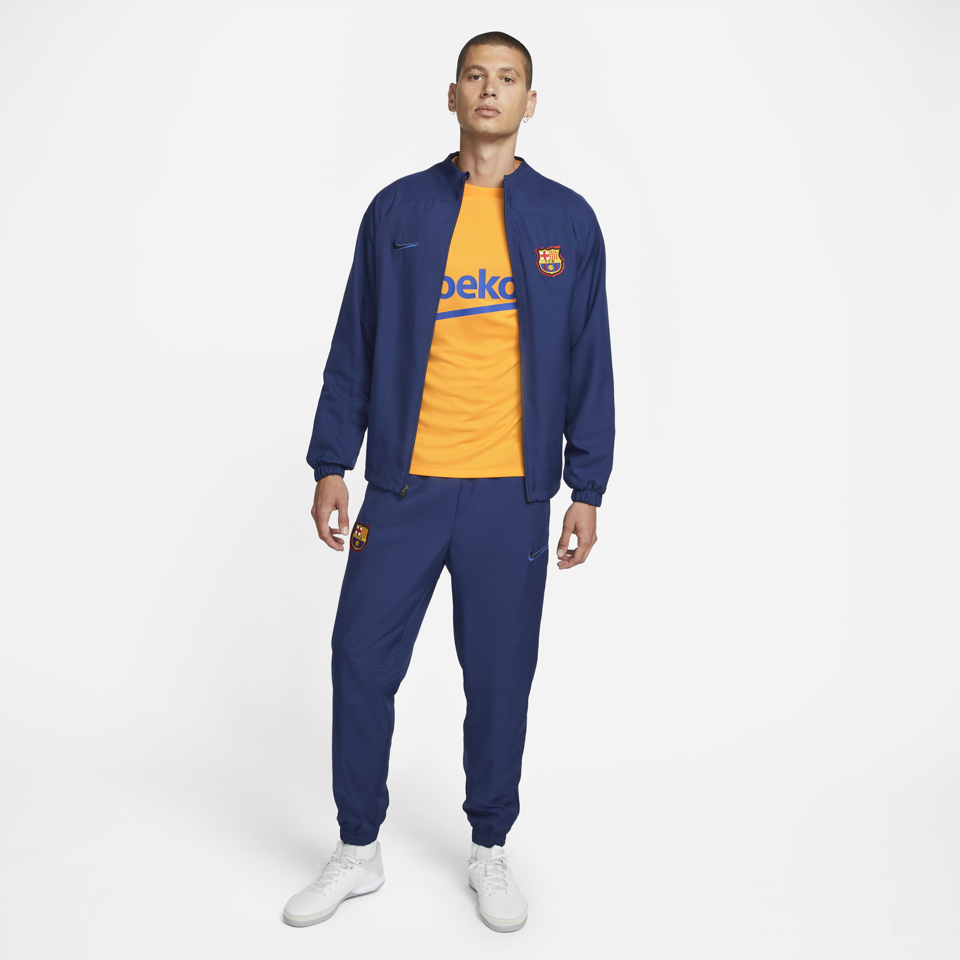 برشلونة أكاديمي برو image number 7