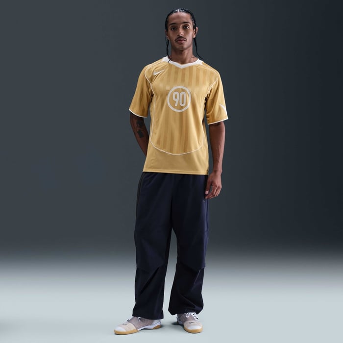 نايكي توتال 90 image number 3 نايكي توتال 90 image number 3