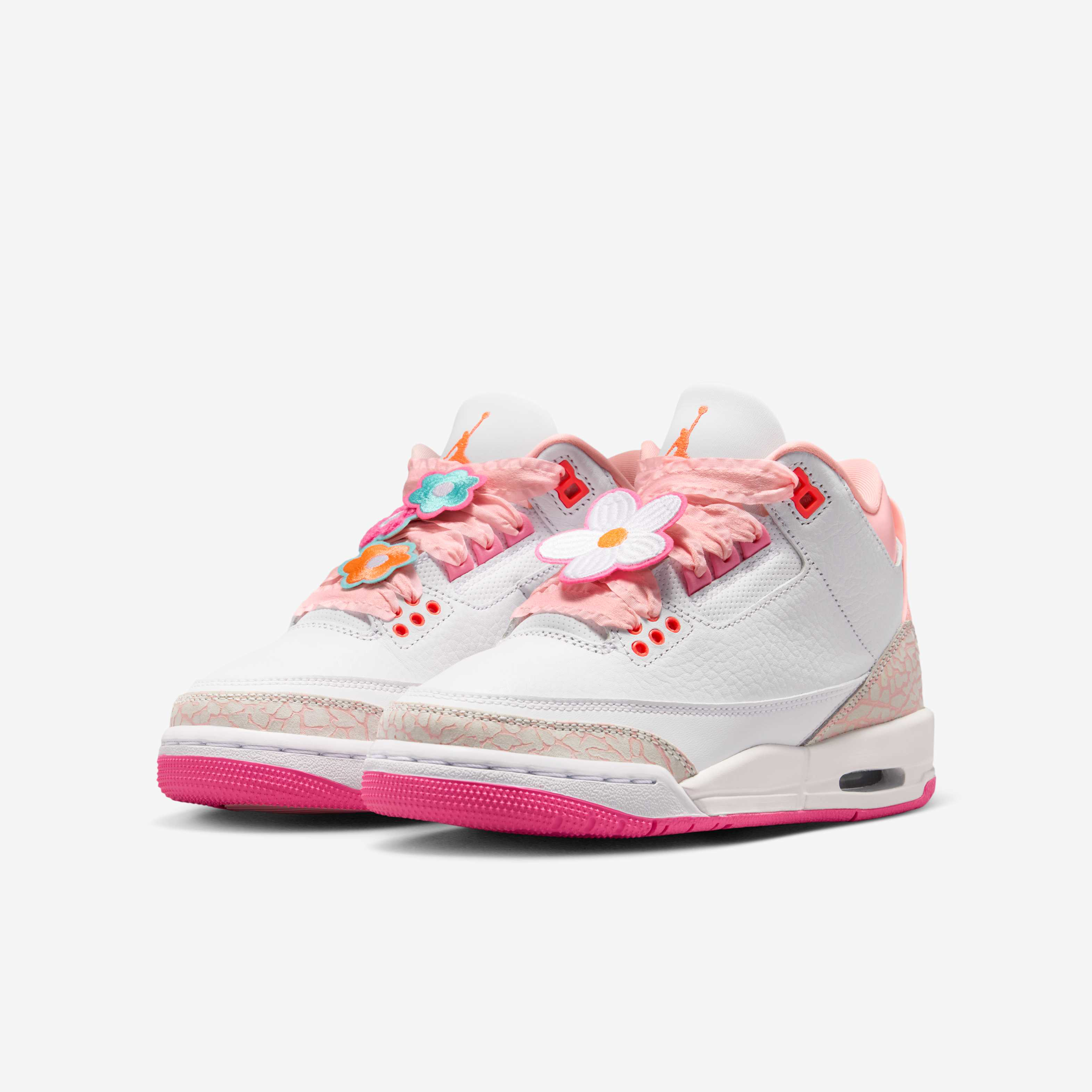Air Jordan 3 Retro image number 4
