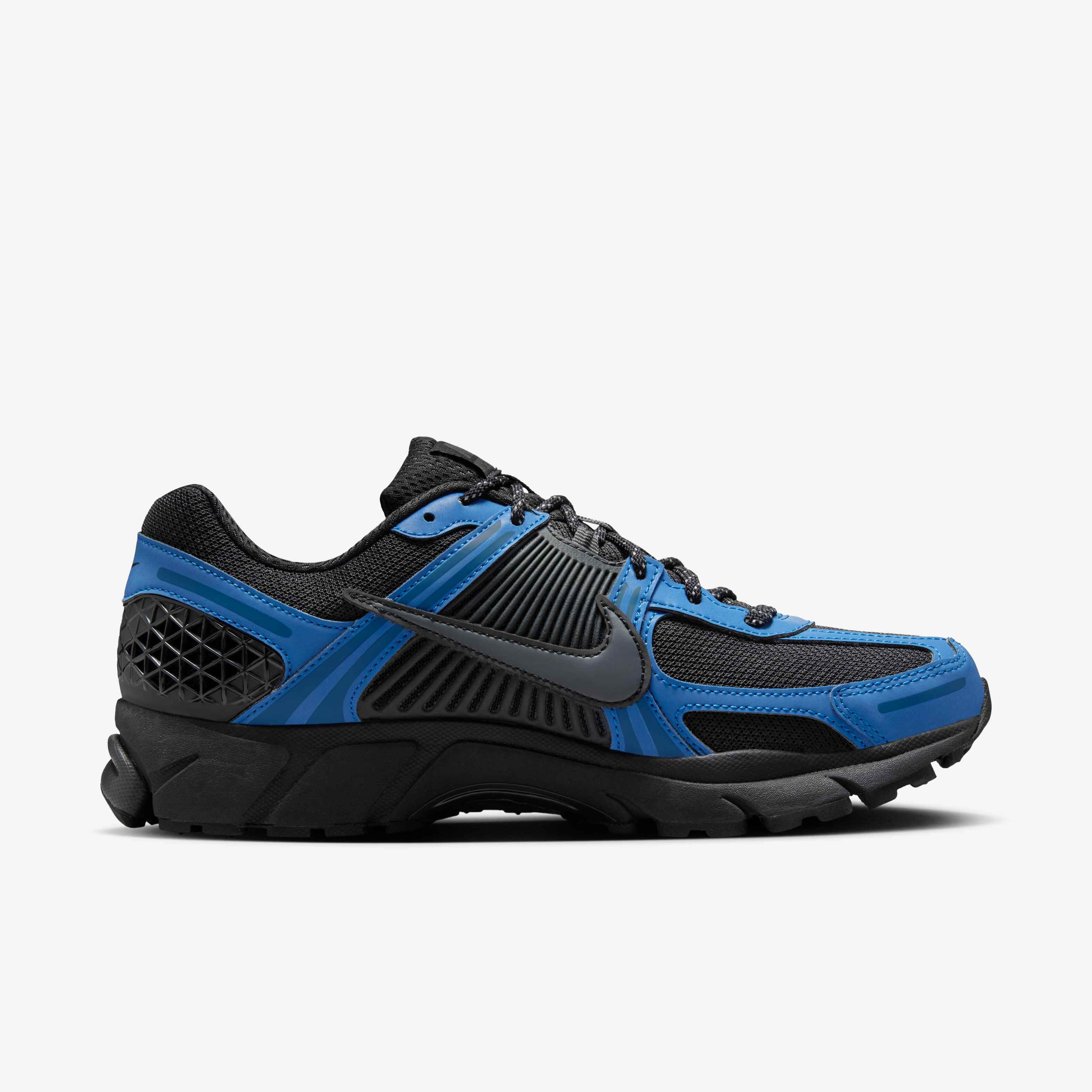 Nike Zoom Vomero 5 SE image number 2
