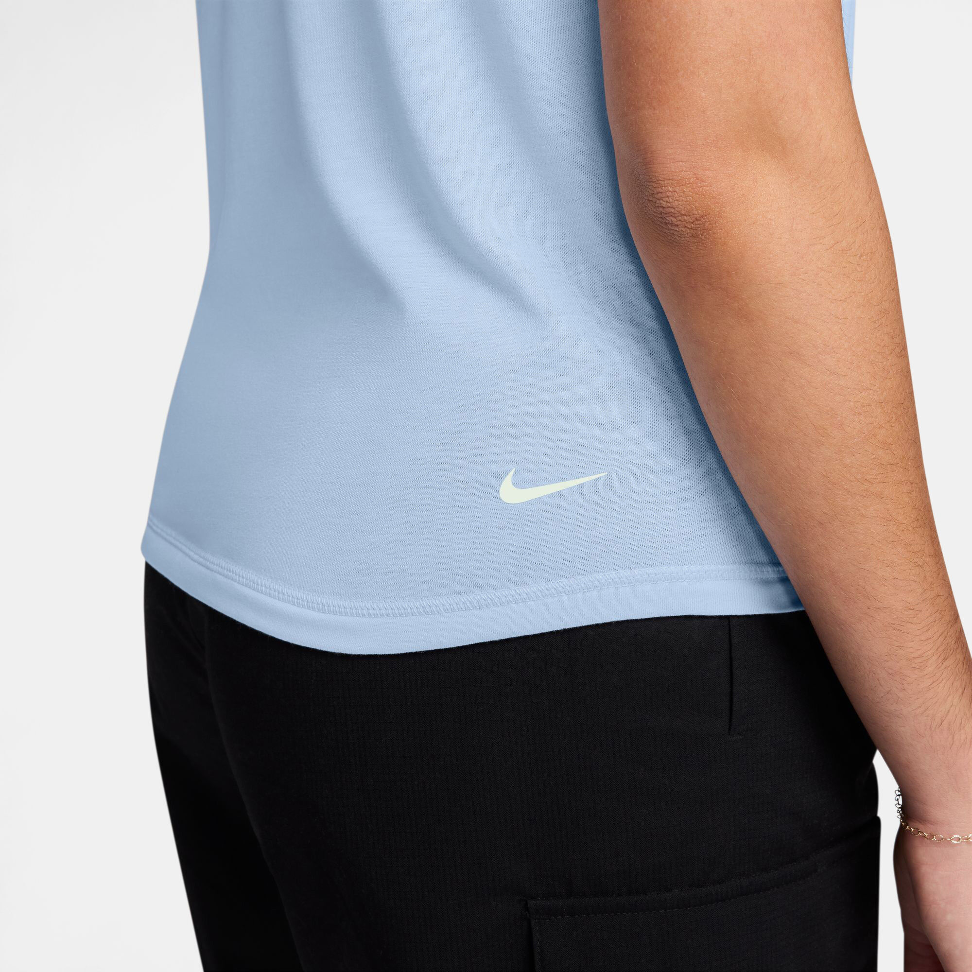 Nike ACG image number 2