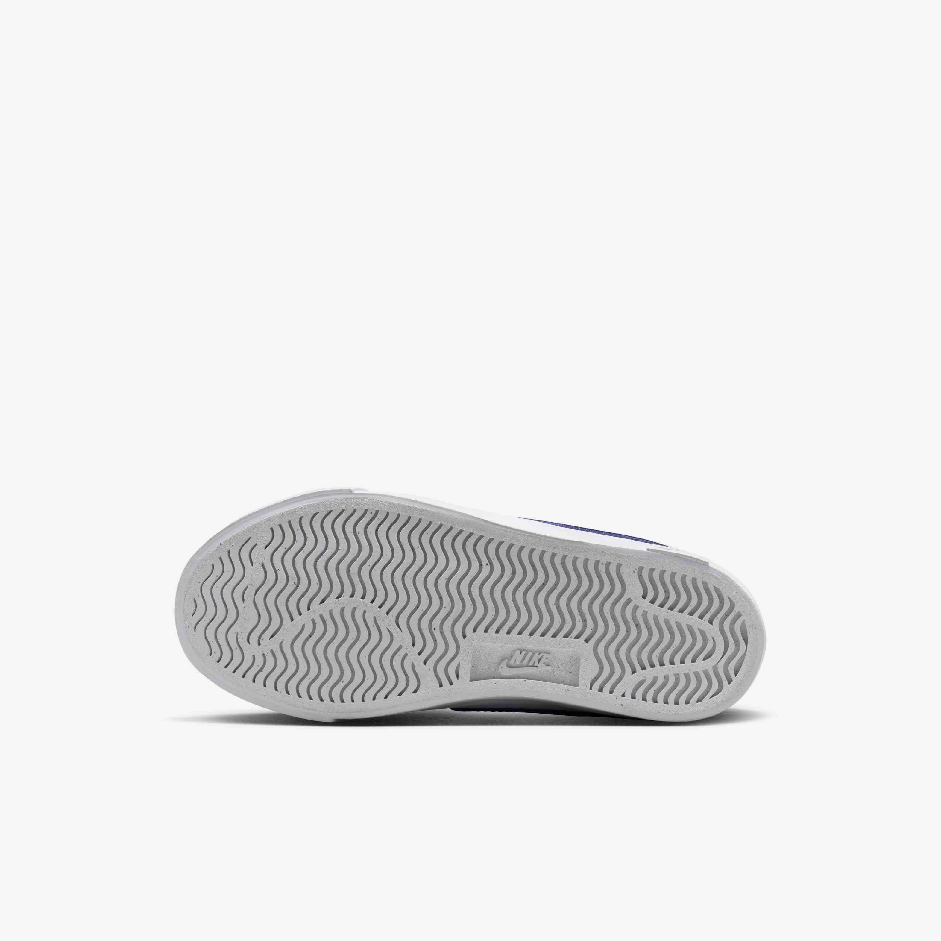 Nike Tennis Essential image number 11