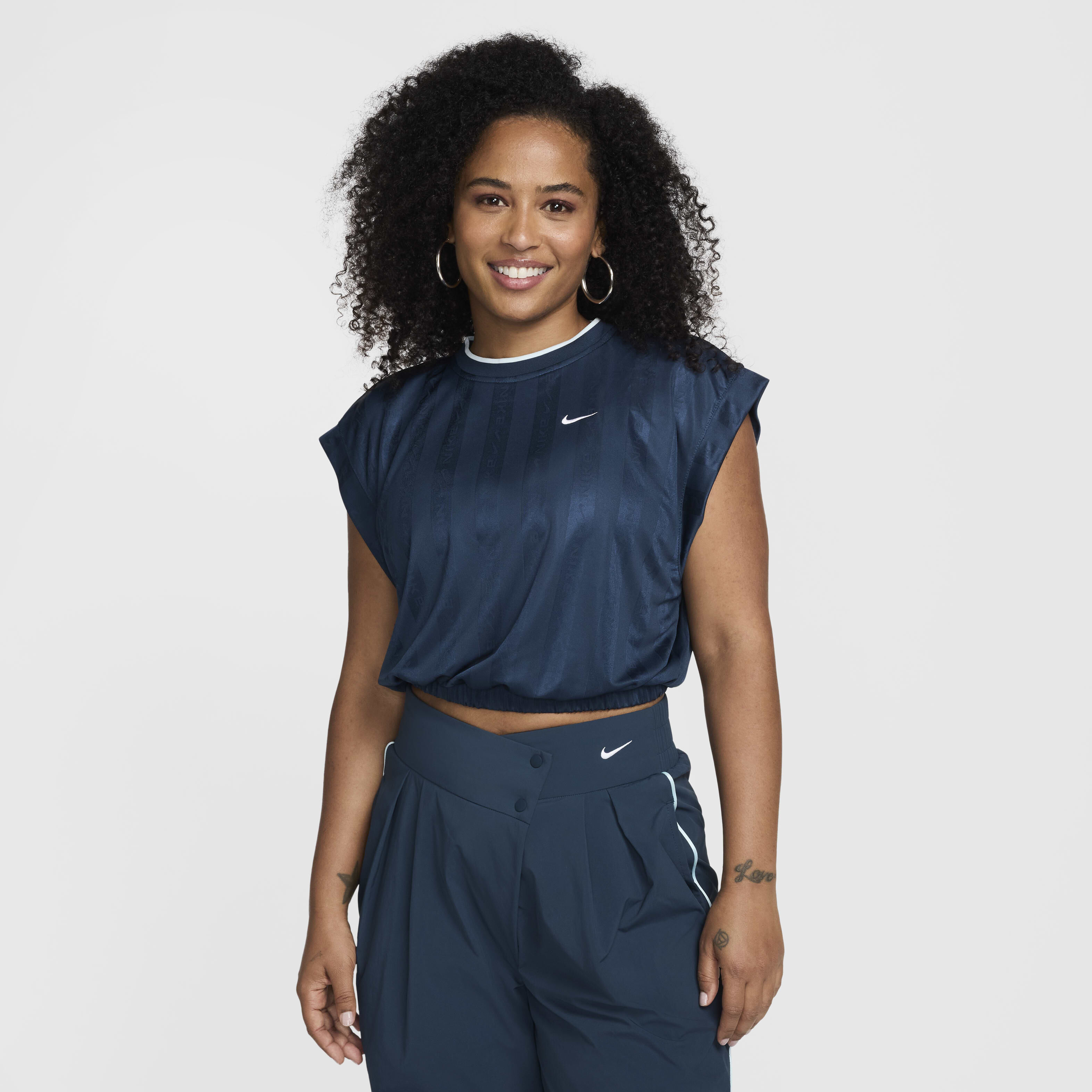 Ladies nike clothing sale shop