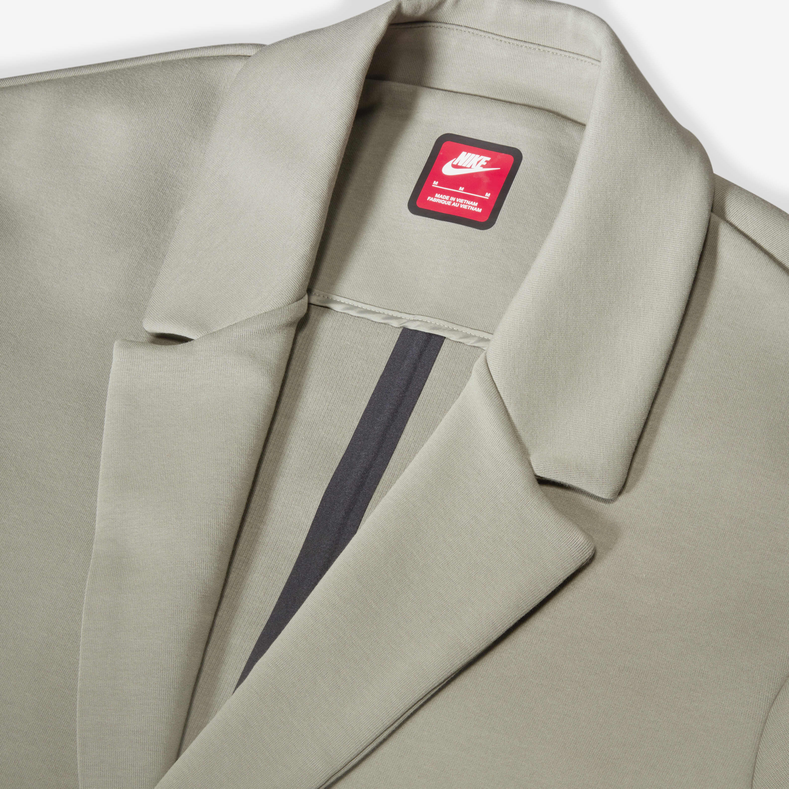 Nike tech fleece coat on sale