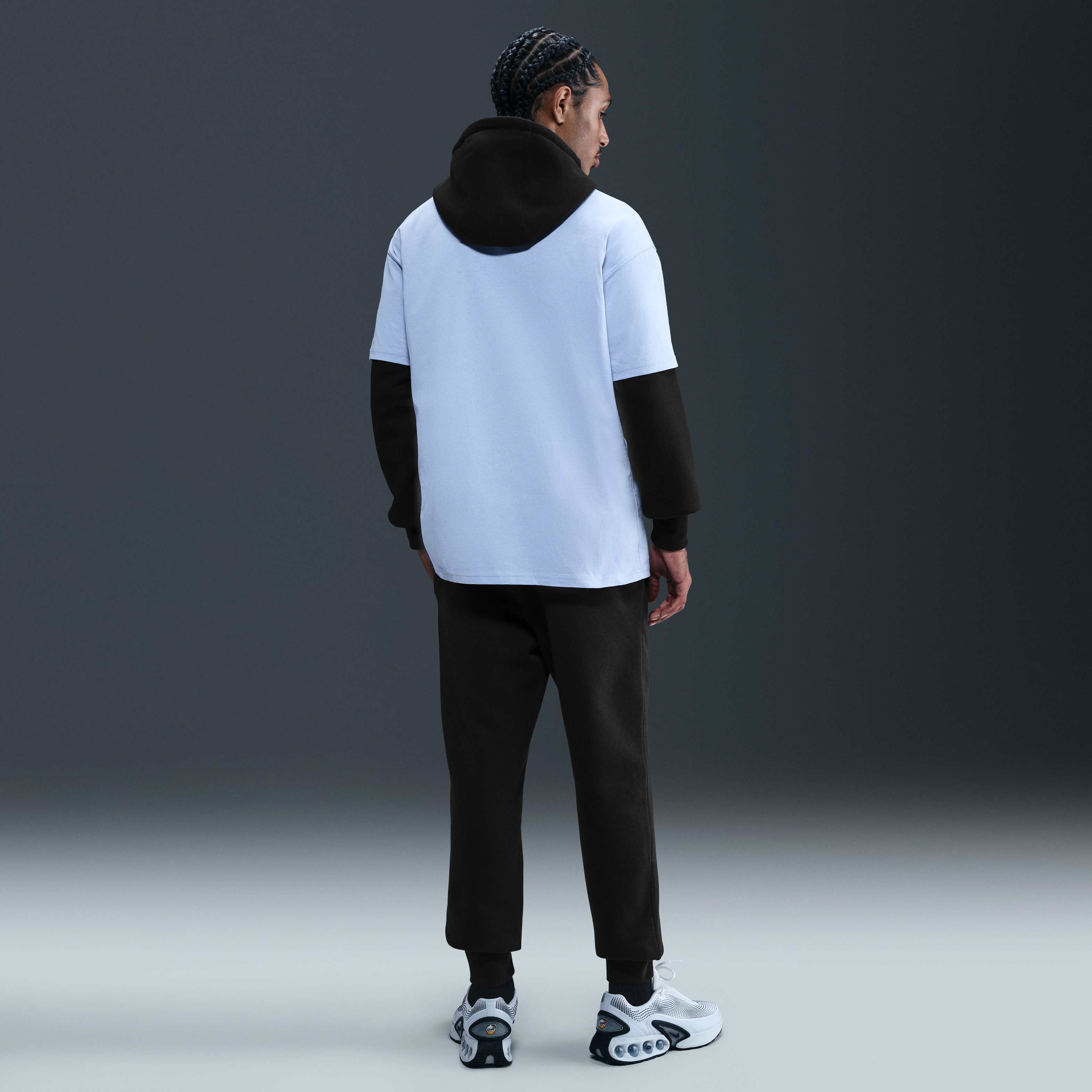 نايكي سبورتسوير كلوب image number 3