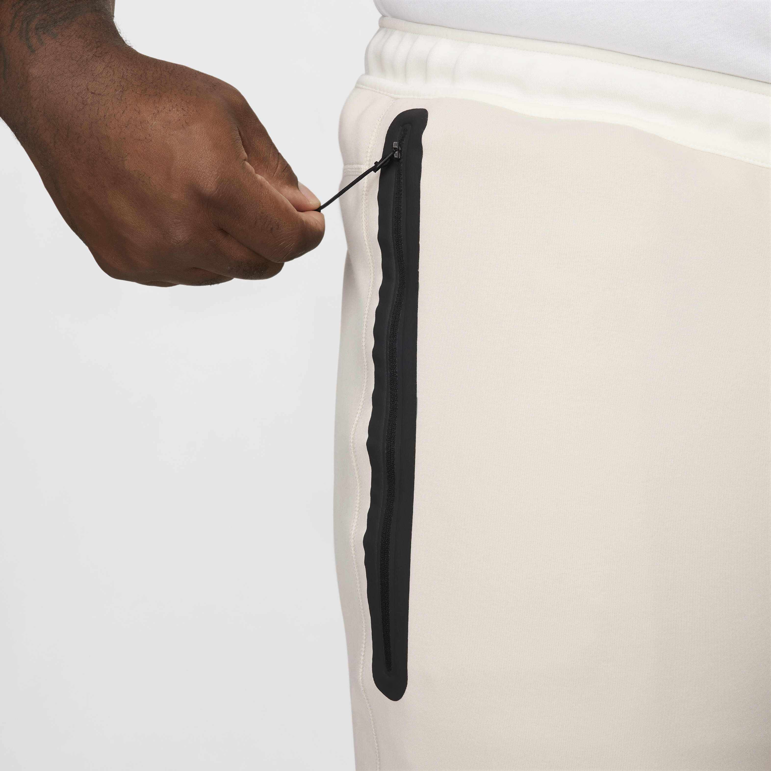 نايكي سبورتسوير تك فليس image number 14