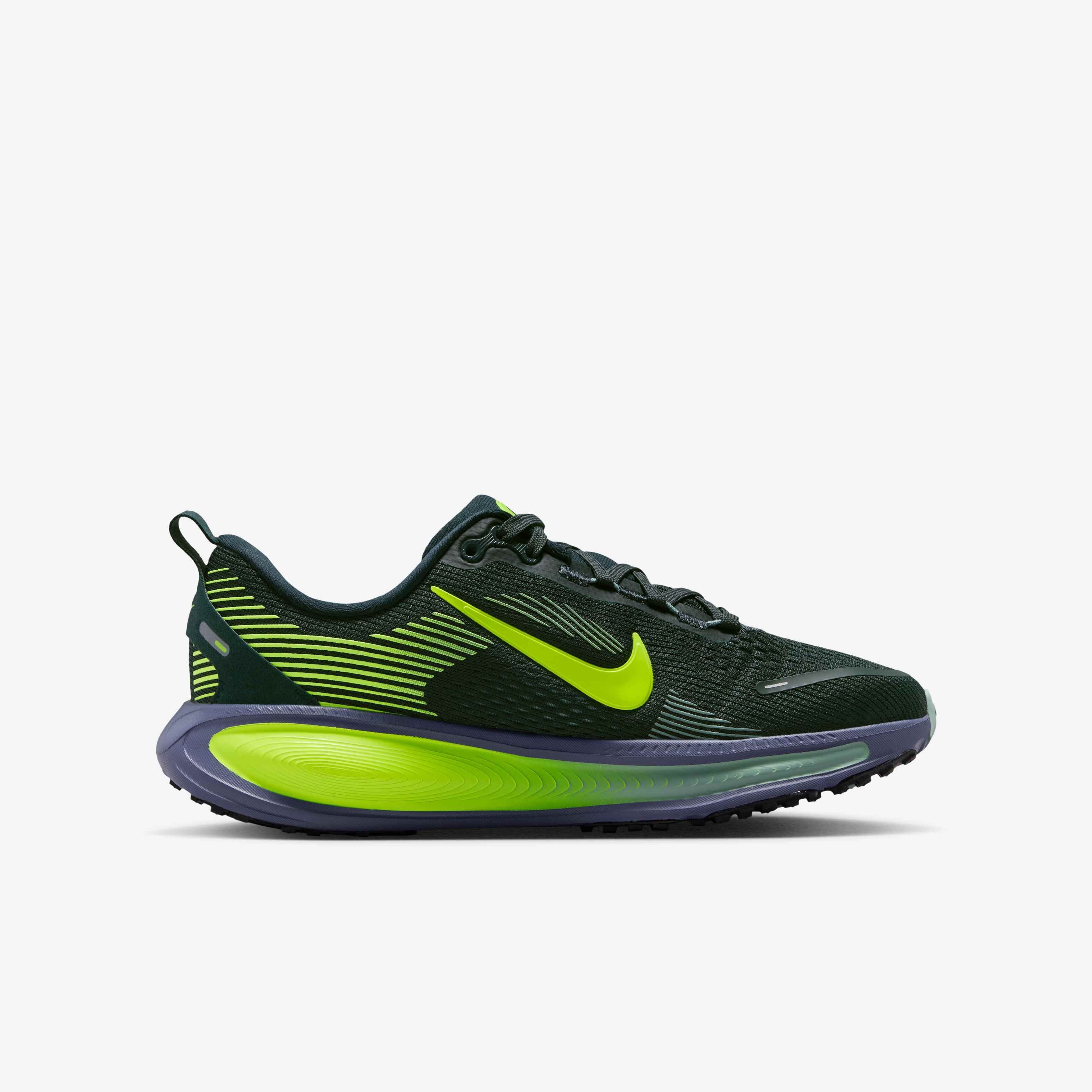 Nike Vomero 18 image number 2