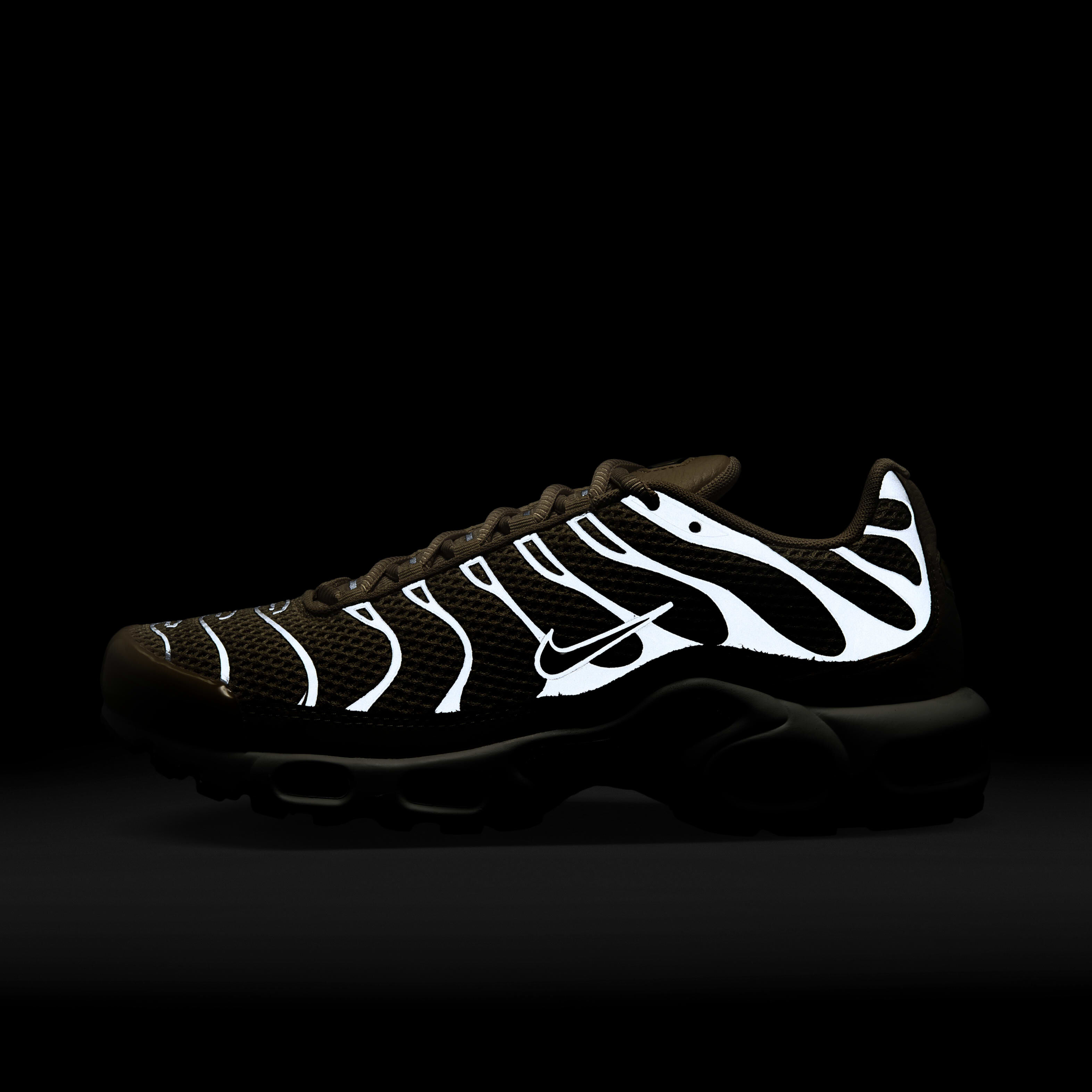 Buy Nike Air Max Plus Women s Shoes Nike Qatar Official
