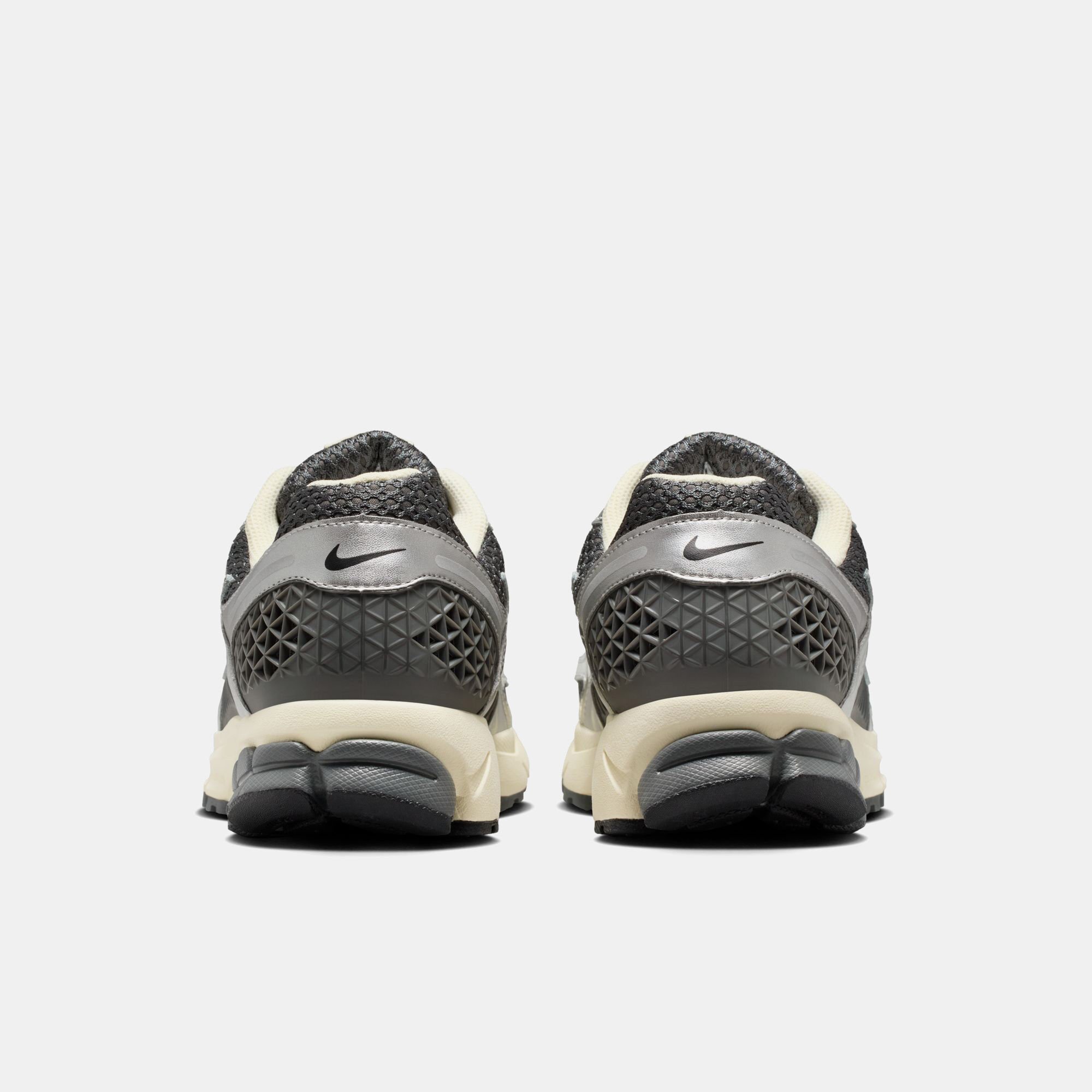 نايكي زووم فوميرو 5 image number 1