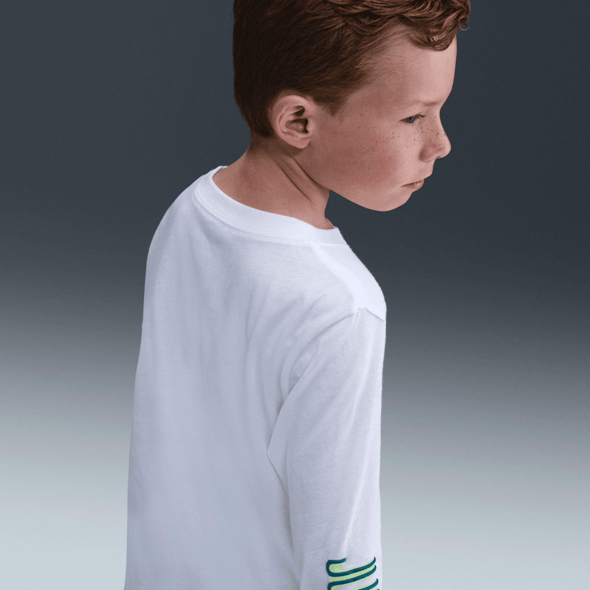 Nike Glow With Me image number 8